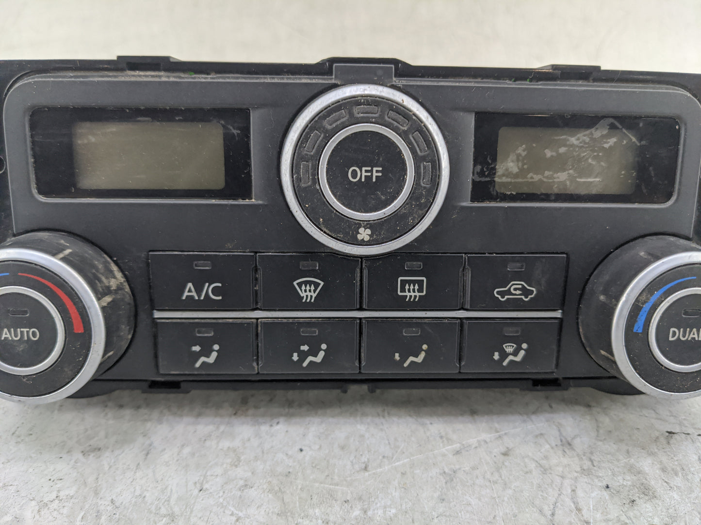2008 Nissan Titan Climate Control Module Temperature AC/Heater Replacement P/N:VP8ASH-19D840-A Fits OEM Used Auto Parts - Oe