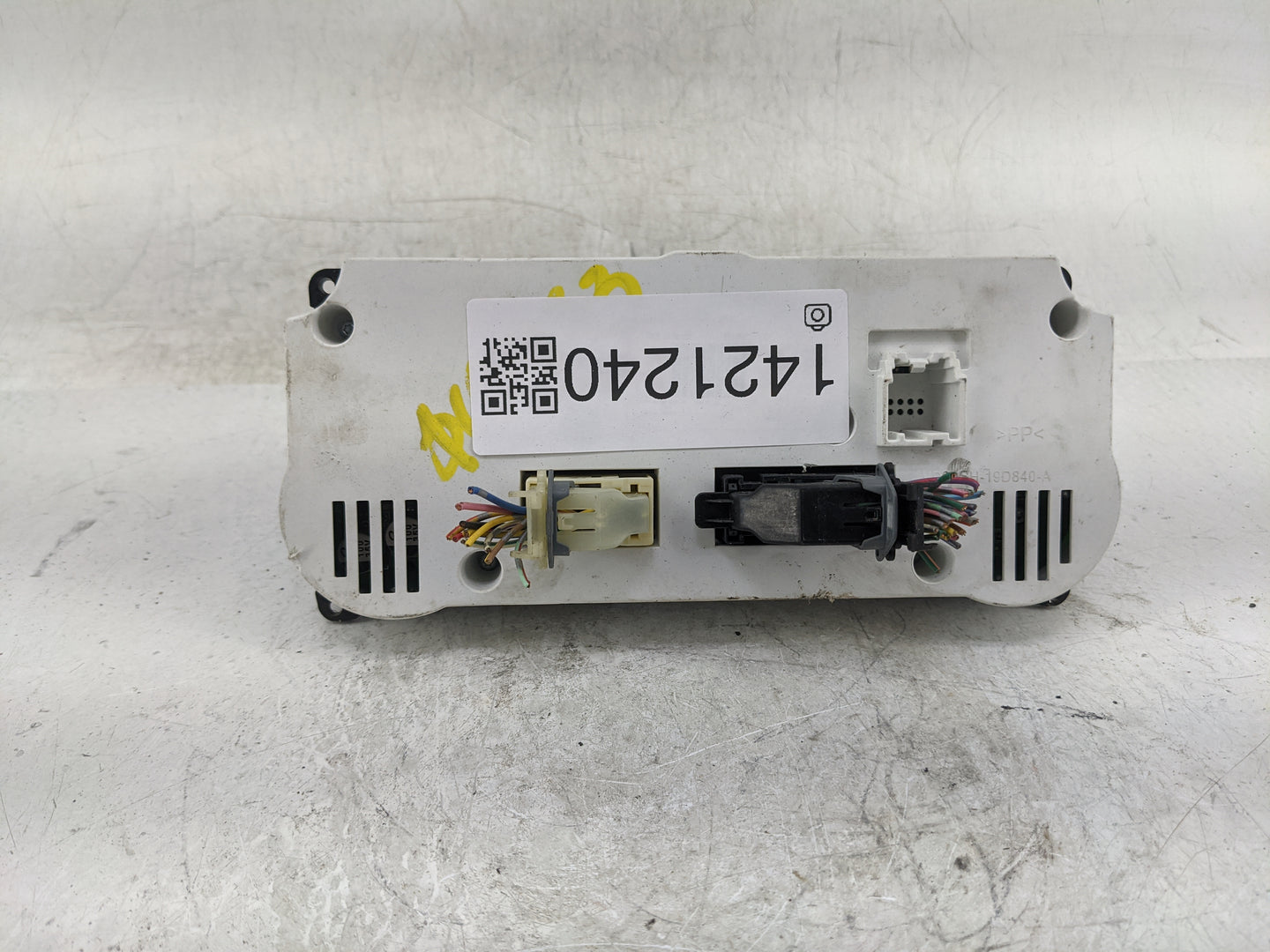 2008 Nissan Titan Climate Control Module Temperature AC/Heater Replacement P/N:VP8ASH-19D840-A Fits OEM Used Auto Parts - Oe