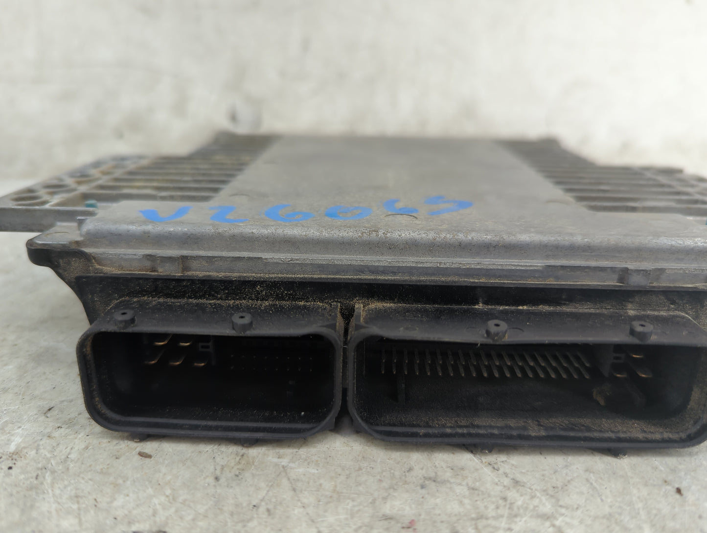 2008 Nissan Titan PCM Engine Control Computer ECU ECM PCU OEM P/N:MEC73-711 Fits OEM Used Auto Parts - Oemusedautoparts1.com