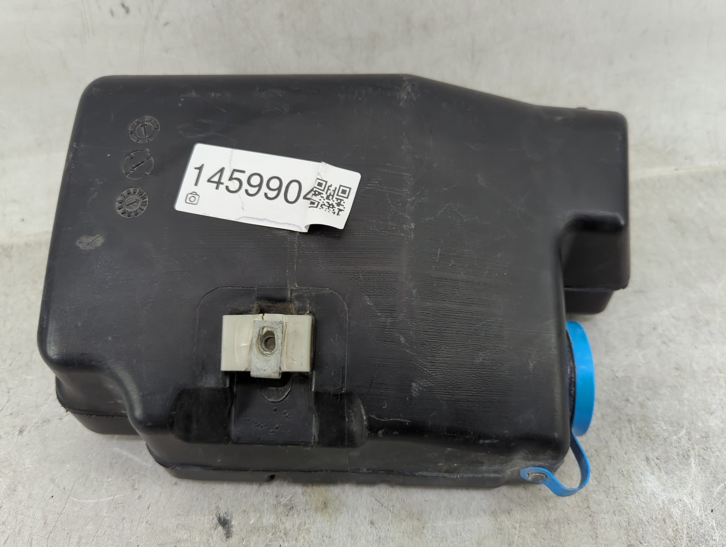 2004-2015 Nissan Titan Windshield Washer Fluid Reservoir Bottle Oem - Oemusedautoparts1.com