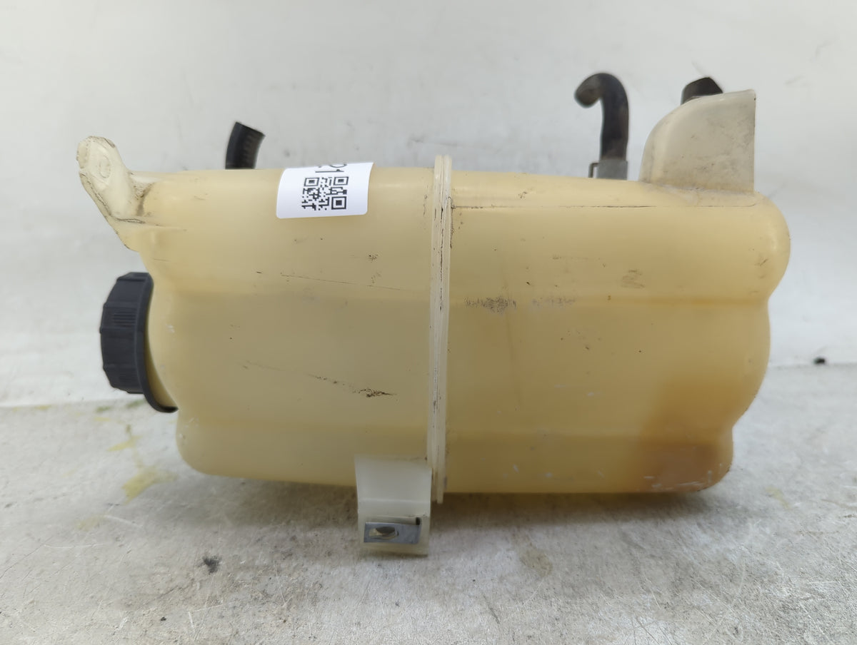 2004-2015 Nissan Titan Radiator Coolant Overflow Expansion Tank Bottle - Oemusedautoparts1.com