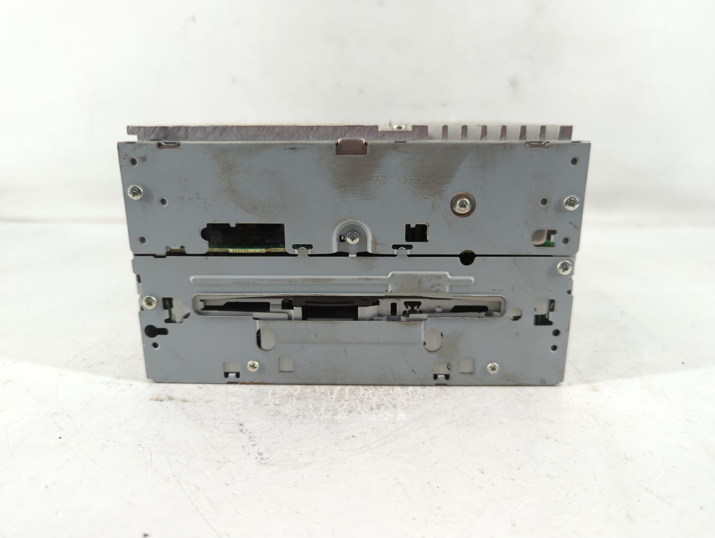 2008 Nissan Titan Radio AM FM Cd Player Receiver Replacement P/N:28185 R0NAA Fits OEM Used Auto Parts - Oemusedautoparts1.co