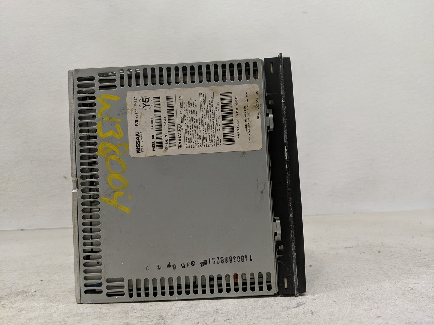2007-2009 Nissan Versa Radio AM FM Cd Player Receiver Replacement P/N:28185 EH33A Fits Fits 2007 2008 2009 OEM Used Auto Par