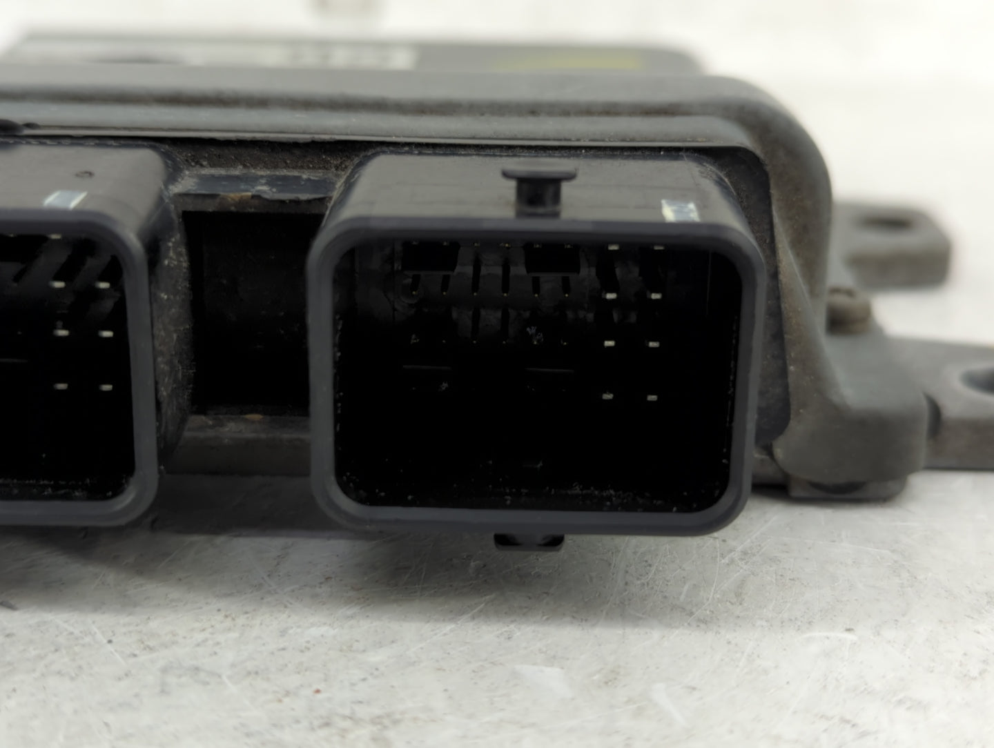 2008 Nissan Versa PCM Engine Control Computer ECU ECM PCU OEM P/N:MEC900-170 Fits OEM Used Auto Parts - Oemusedautoparts1.co