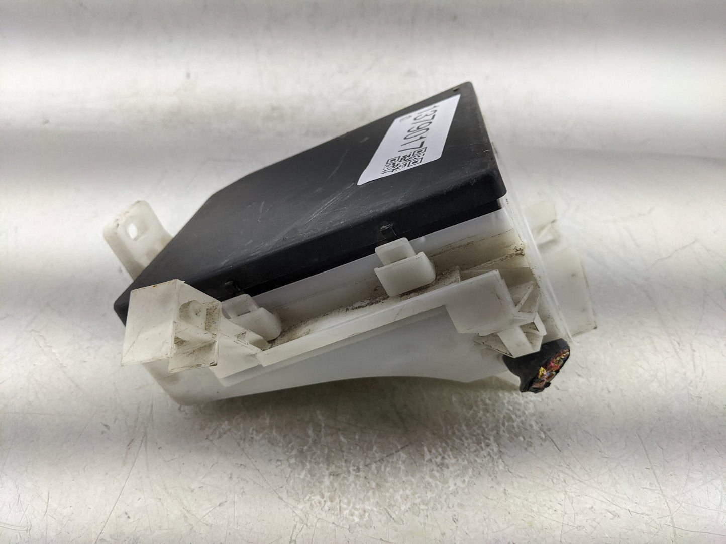 2007-2012 Nissan Versa Fusebox Fuse Box Panel Relay Module Fits Fits 2007 2008 2009 2010 2011 2012 OEM Used Auto Parts - Oem