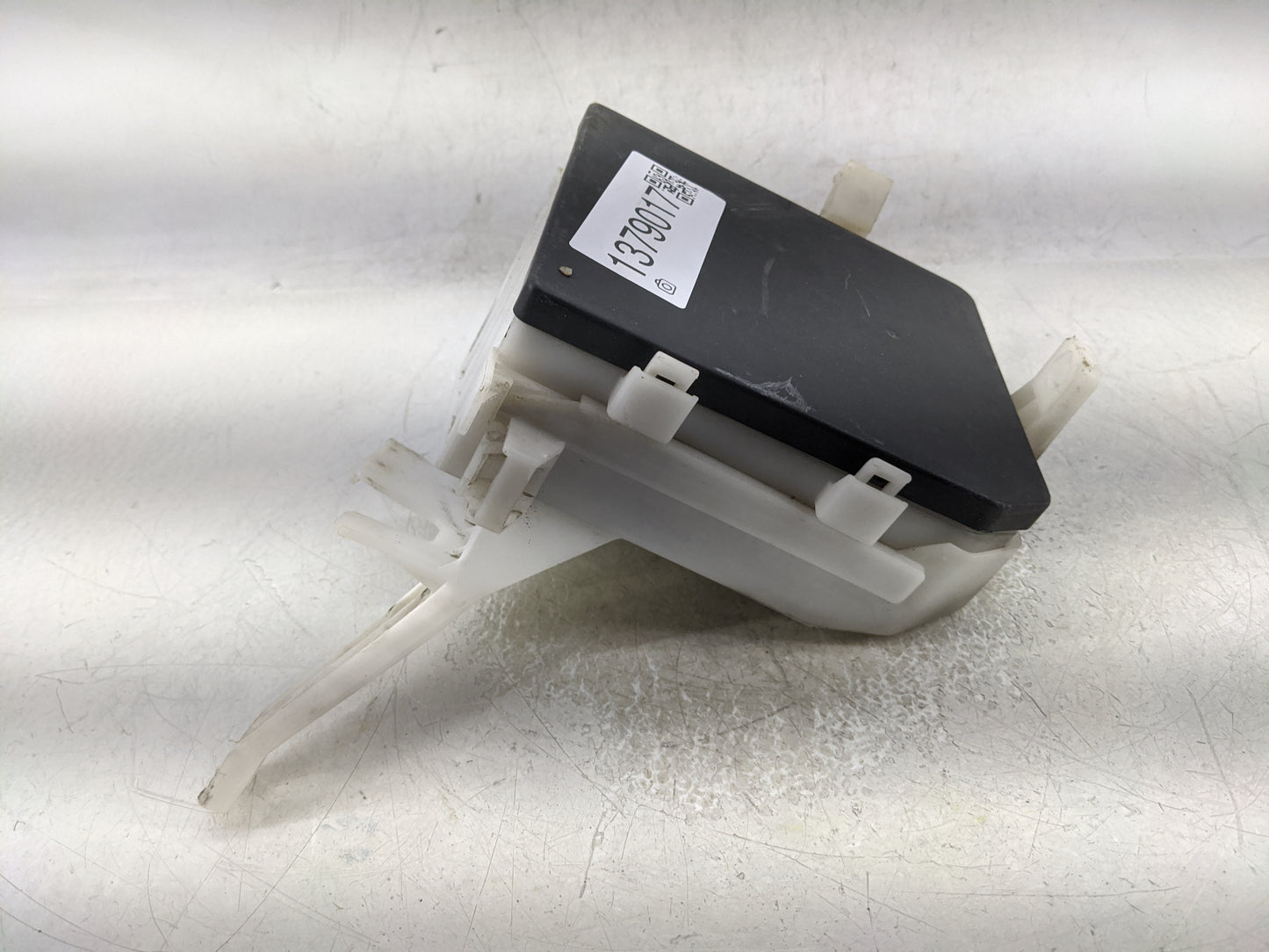 2007-2012 Nissan Versa Fusebox Fuse Box Panel Relay Module Fits Fits 2007 2008 2009 2010 2011 2012 OEM Used Auto Parts - Oem