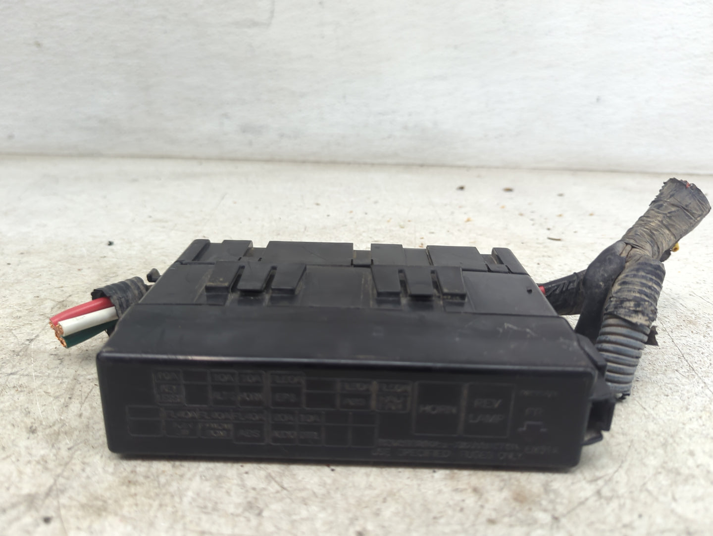 2007-2012 Nissan Versa Fusebox Fuse Box Panel Relay Module Fits Fits 2007 2008 2009 2010 2011 2012 OEM Used Auto Parts - Oem