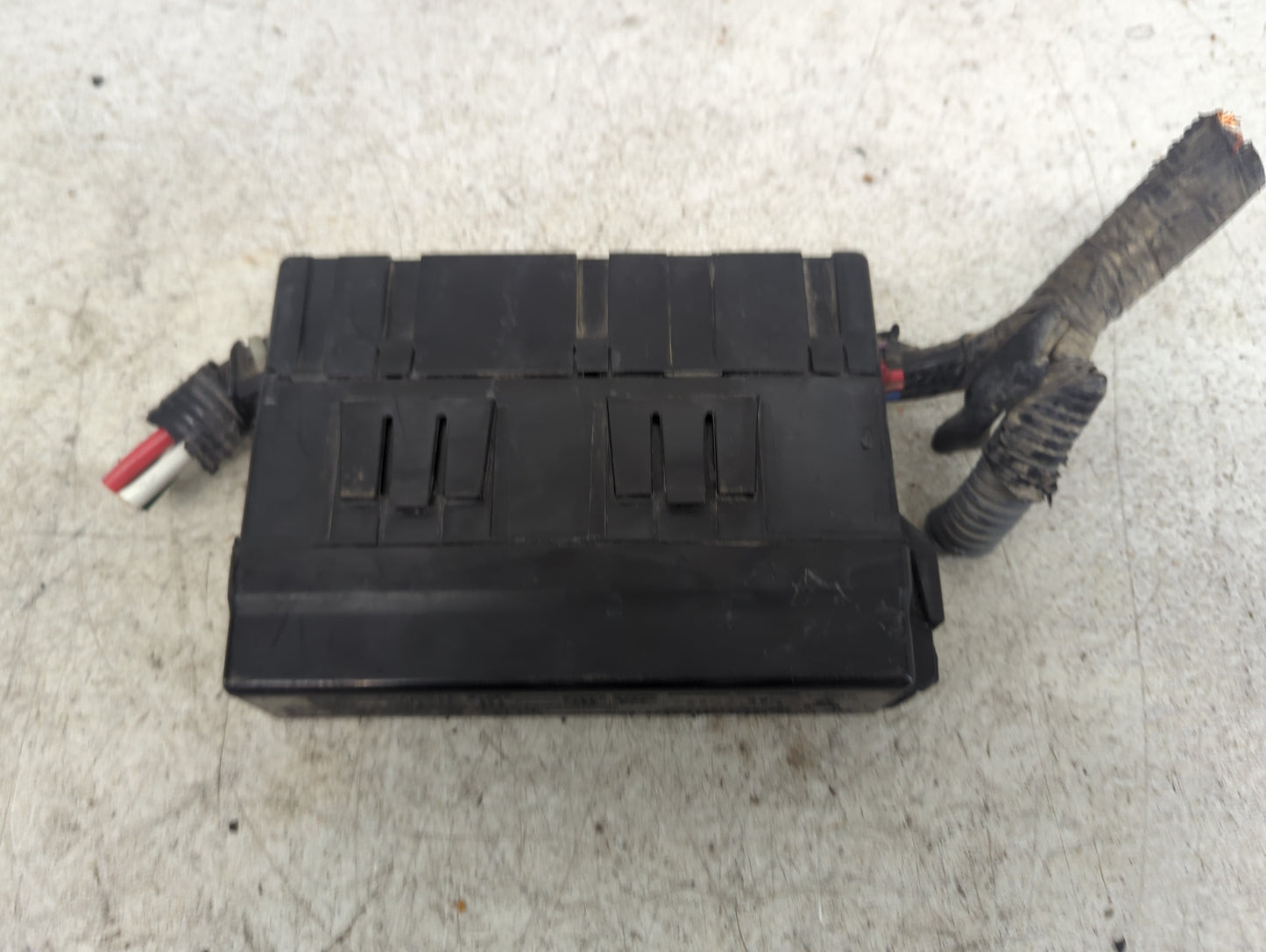 2007-2012 Nissan Versa Fusebox Fuse Box Panel Relay Module Fits Fits 2007 2008 2009 2010 2011 2012 OEM Used Auto Parts - Oem