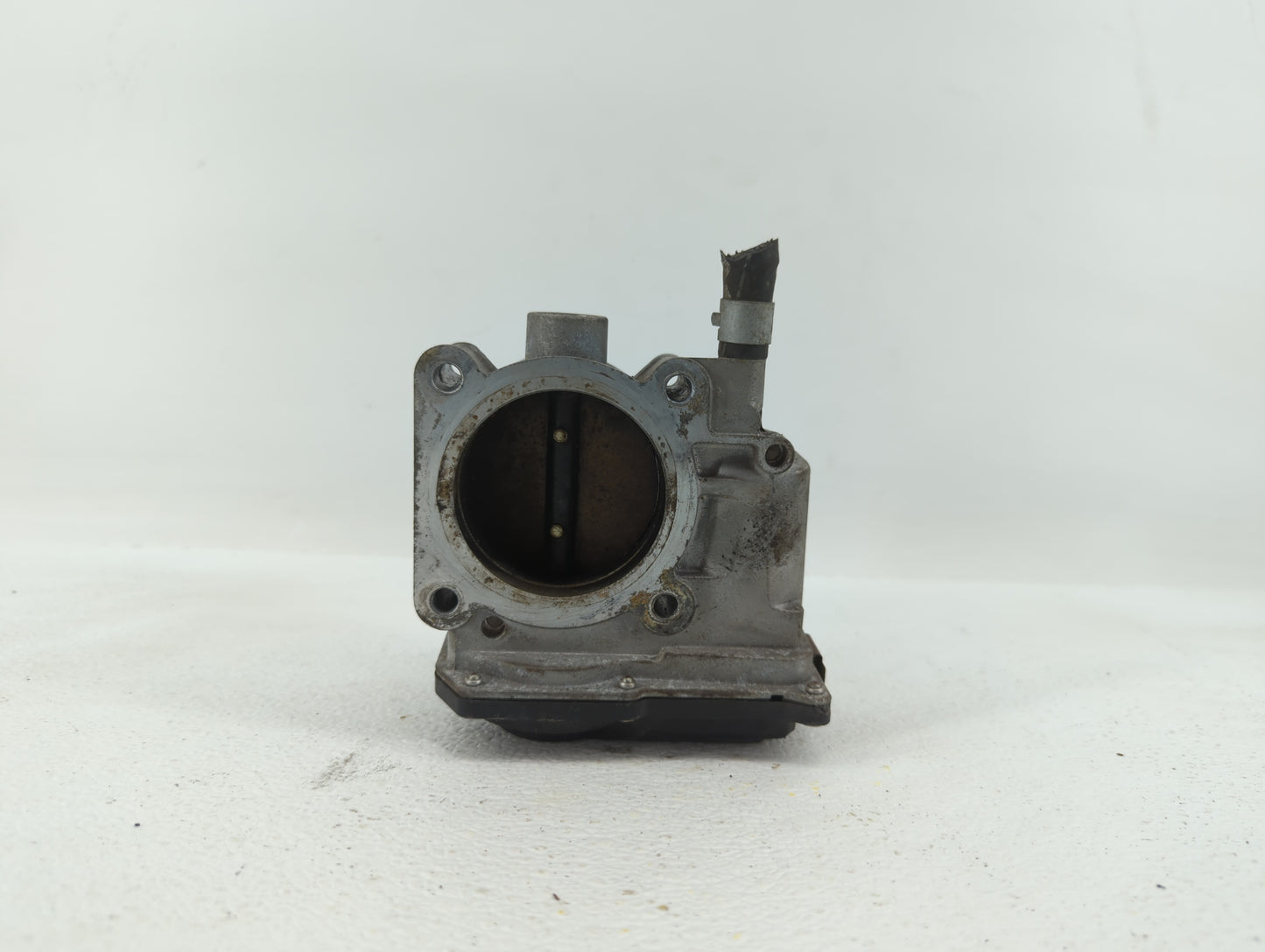 2007-2012 Nissan Versa Throttle Body P/N:ET-A60-02 E ET-A60-02 J Fits OEM Used Auto Parts - Oemusedautoparts1.com