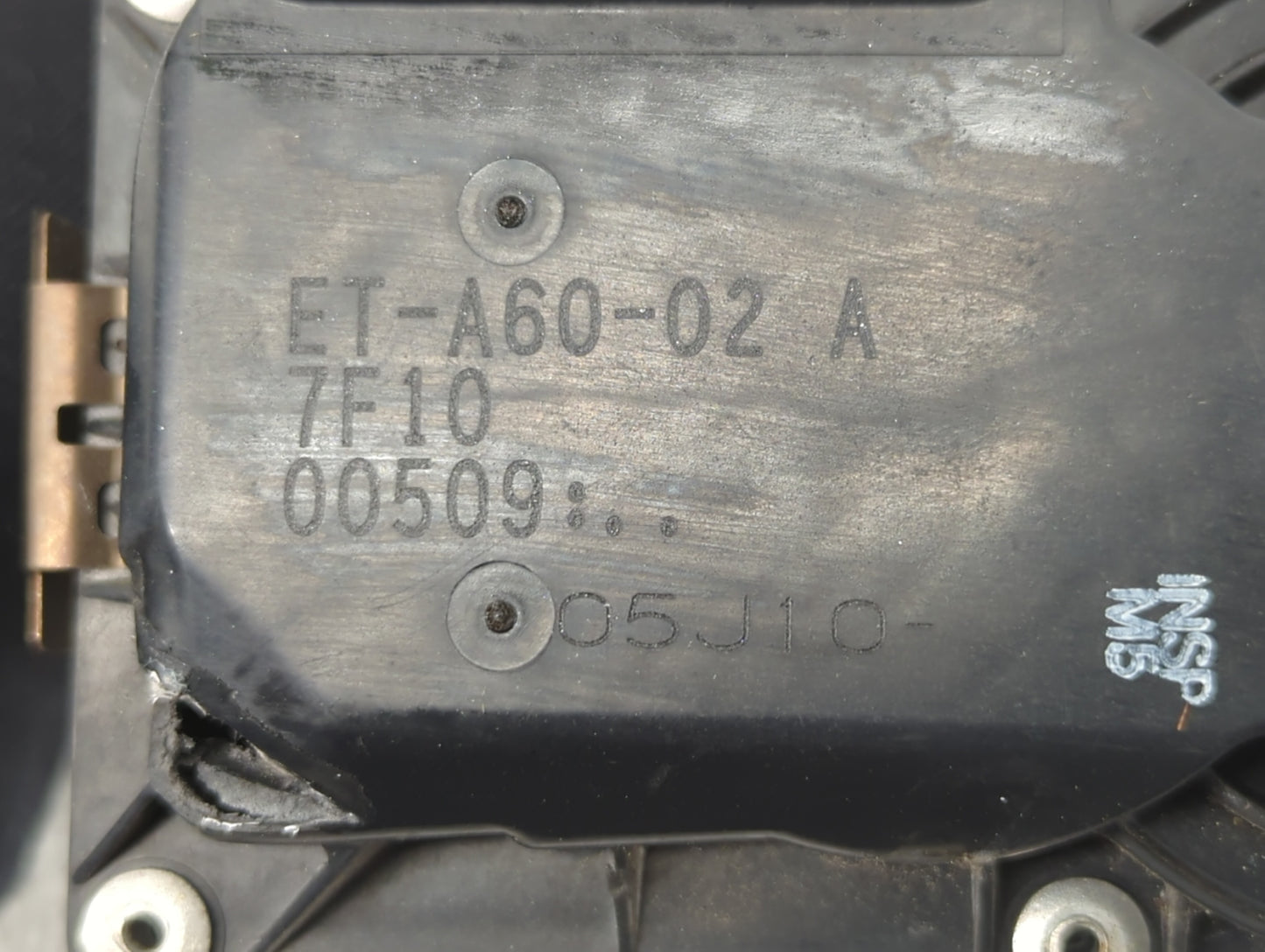2007-2012 Nissan Versa Throttle Body P/N:ET-A60-02 E ET-A60-02 J Fits OEM Used Auto Parts - Oemusedautoparts1.com