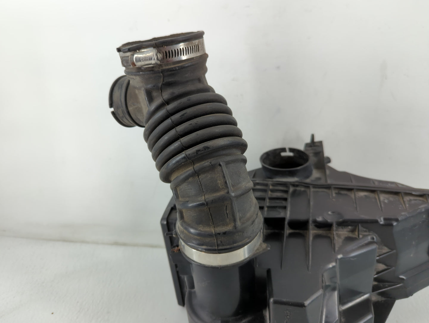 2007-2011 Nissan Versa Air Cleaner Intake-duct Hose Tube - Oemusedautoparts1.com