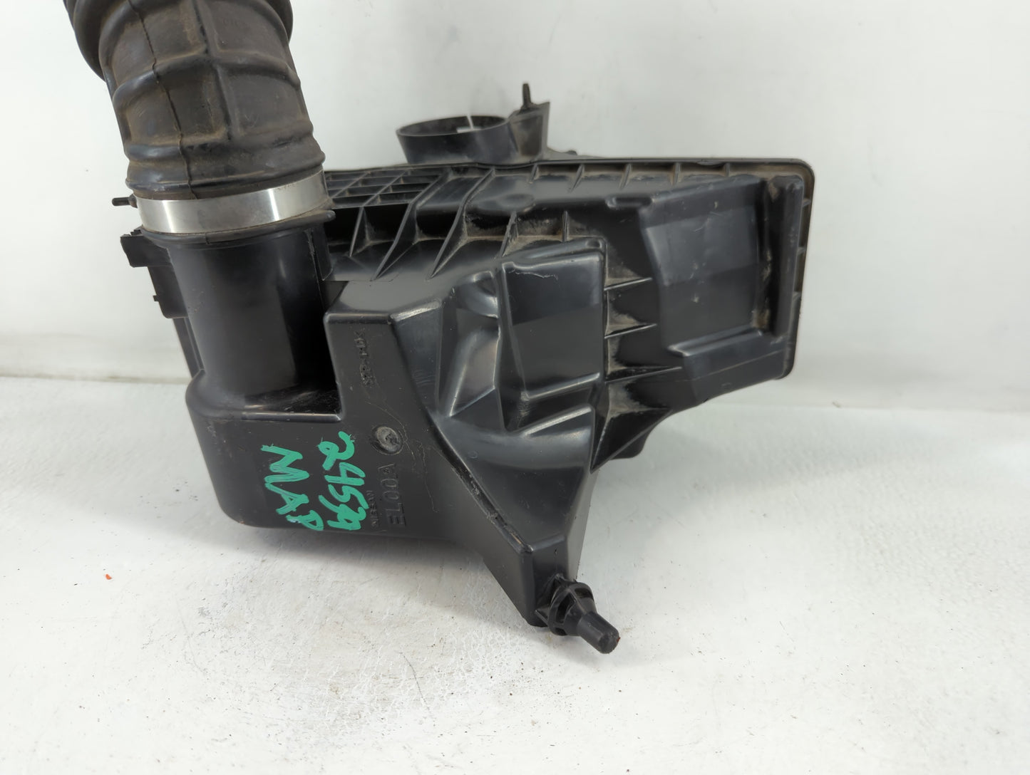2007-2011 Nissan Versa Air Cleaner Intake-duct Hose Tube - Oemusedautoparts1.com