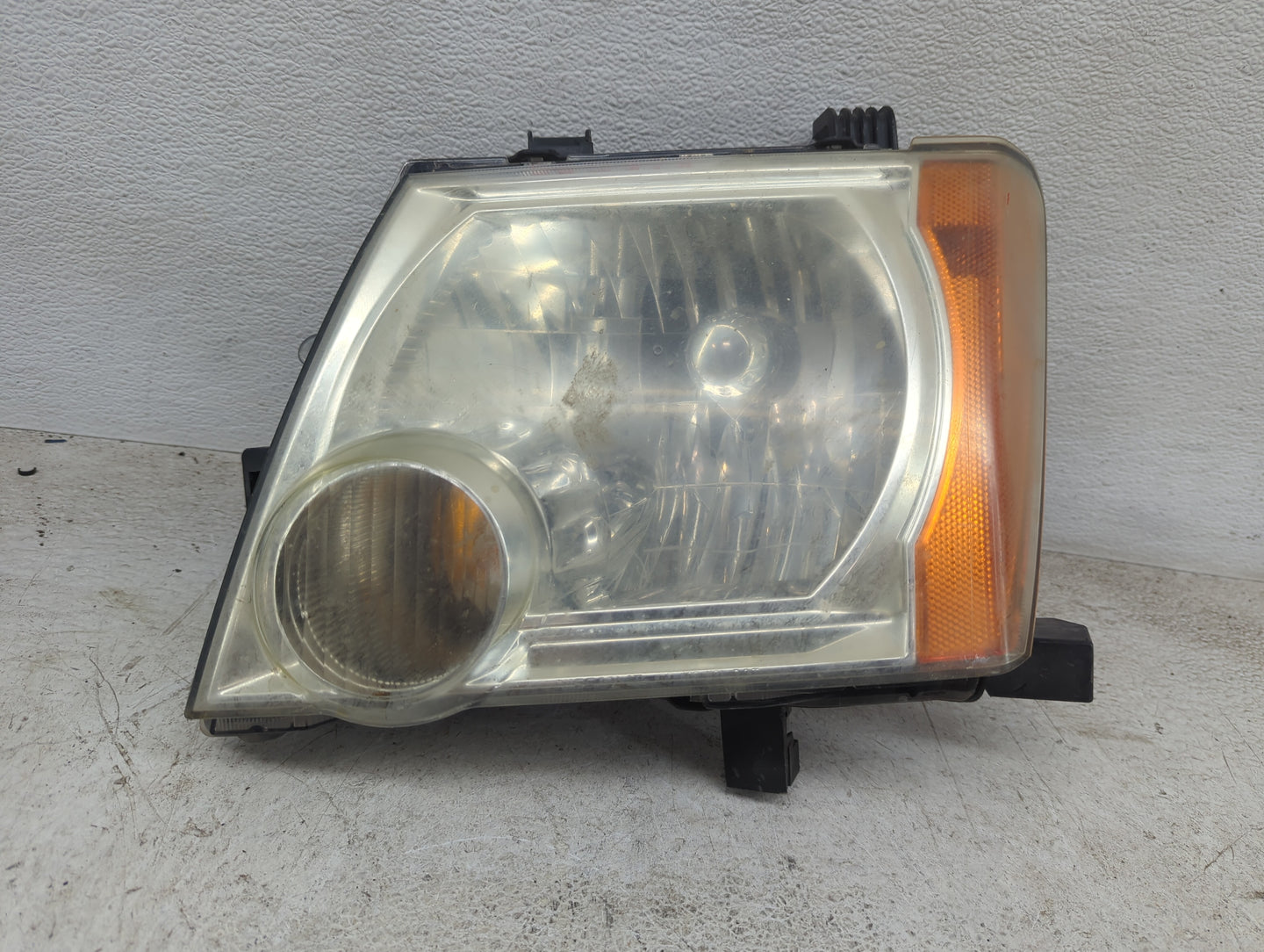 2005-2015 Nissan Xterra Driver Left Oem Head Light Headlight Lamp - Oemusedautoparts1.com