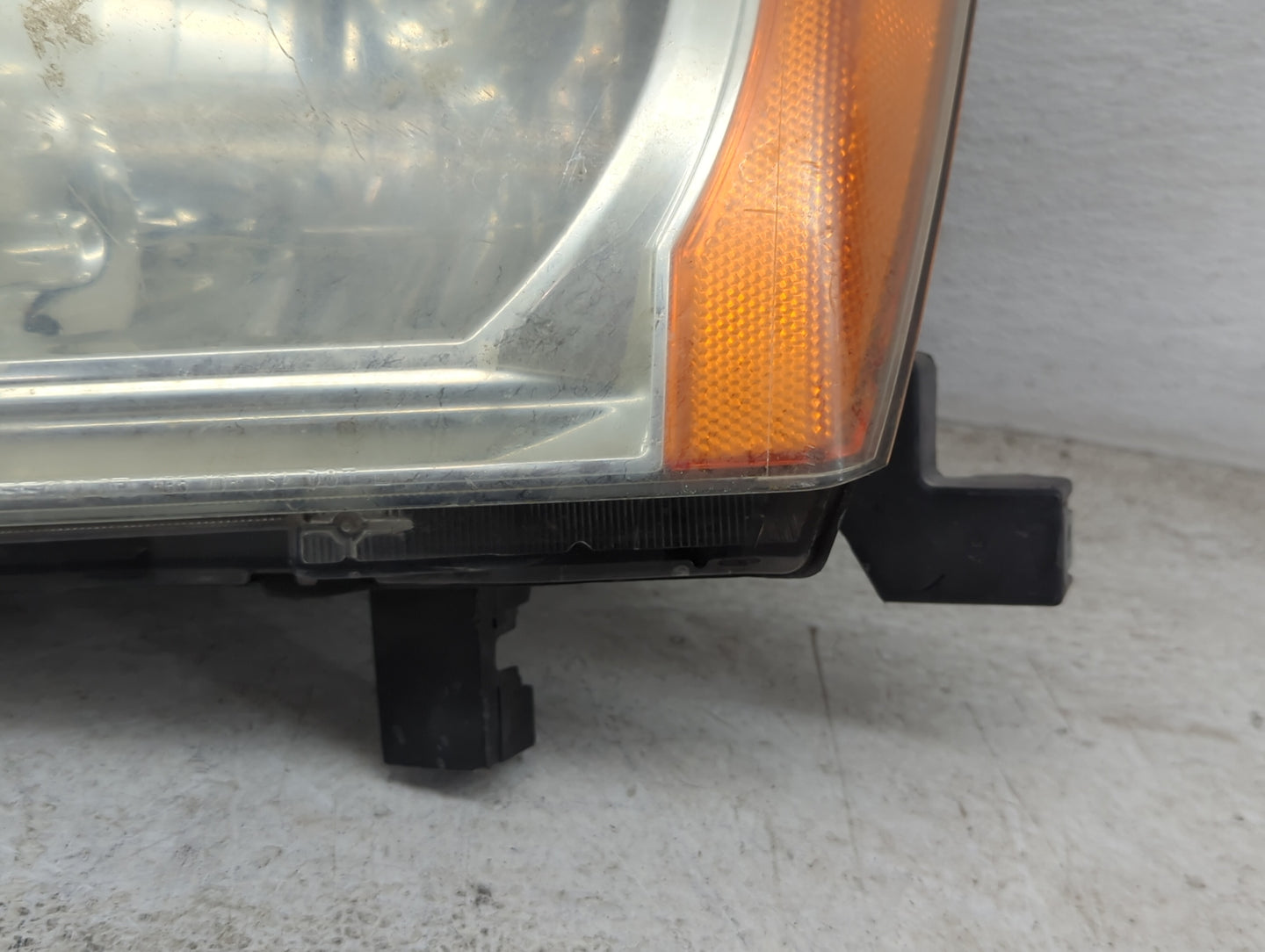 2005-2015 Nissan Xterra Driver Left Oem Head Light Headlight Lamp - Oemusedautoparts1.com