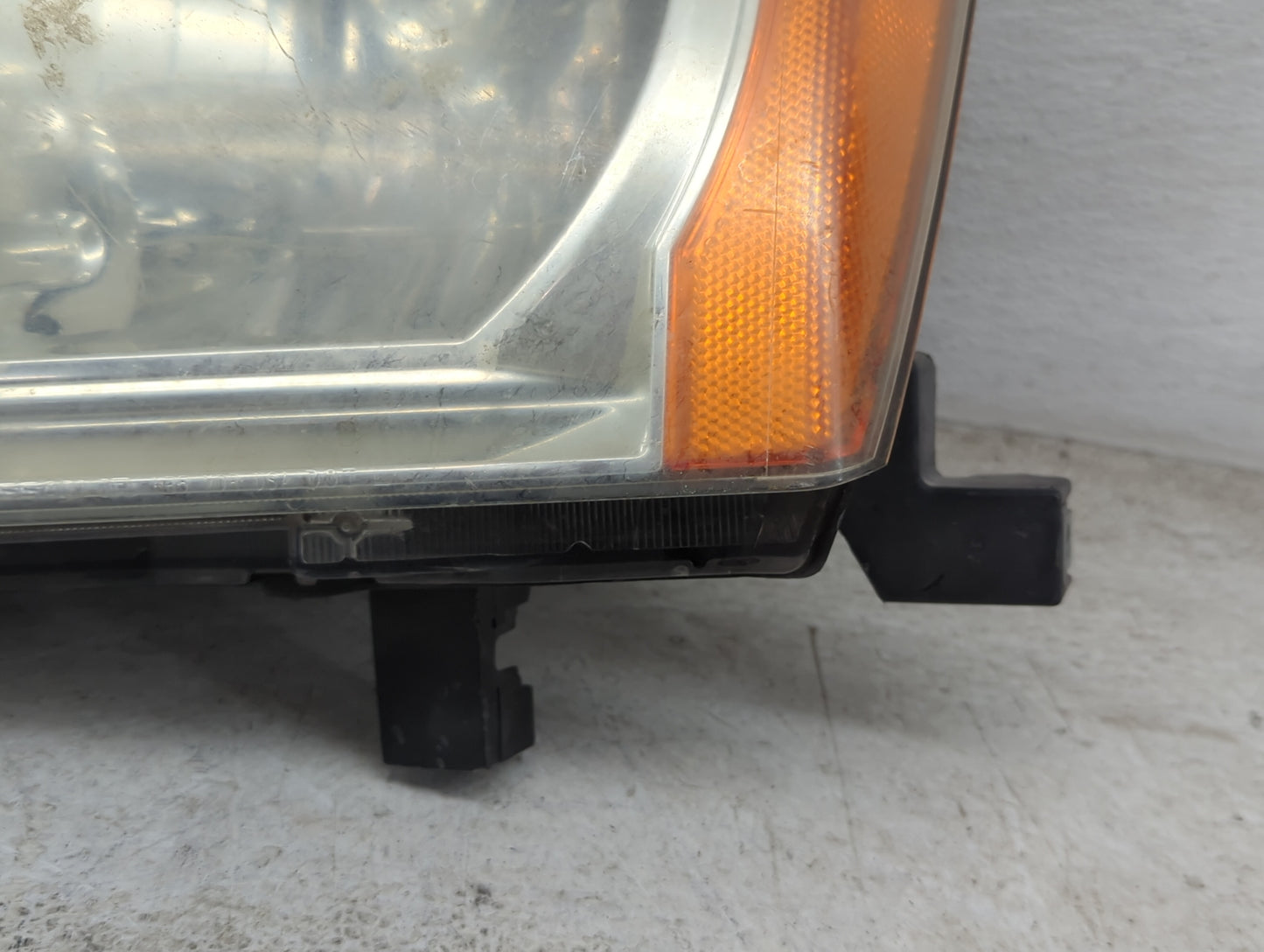 2005-2015 Nissan Xterra Driver Left Oem Head Light Headlight Lamp - Oemusedautoparts1.com