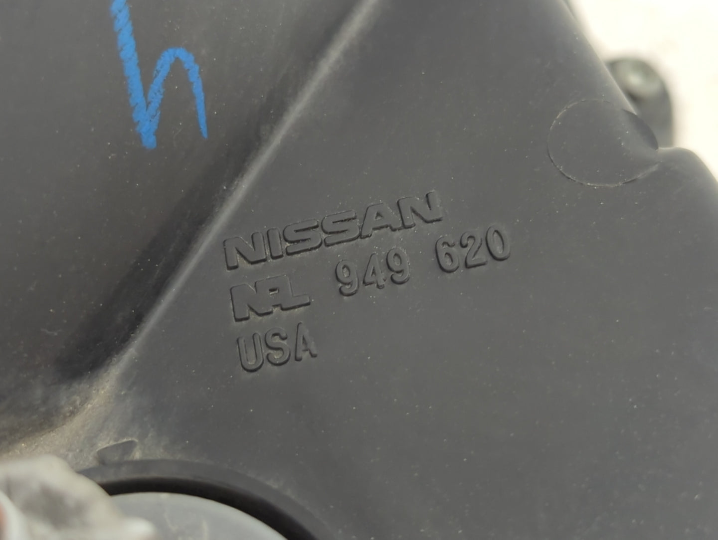 2005-2015 Nissan Xterra Driver Left Oem Head Light Headlight Lamp - Oemusedautoparts1.com