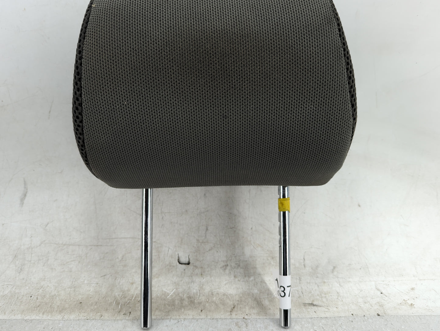 2005-2008 Nissan Xterra Headrest Head Rest Front Driver Seat Black - Oemusedautoparts1.com
