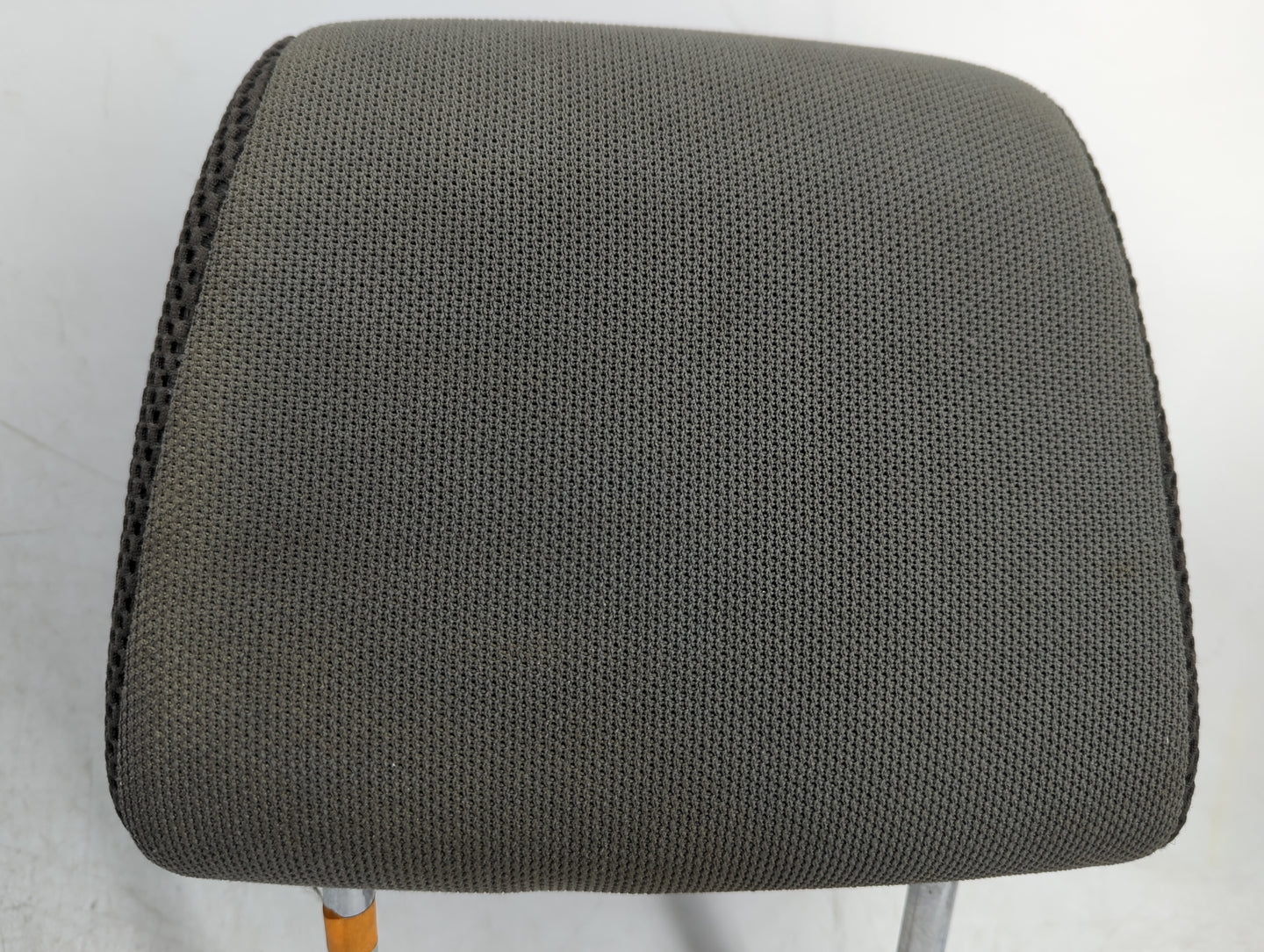 2005-2008 Nissan Xterra Headrest Head Rest Front Driver Seat Grey - Oemusedautoparts1.com