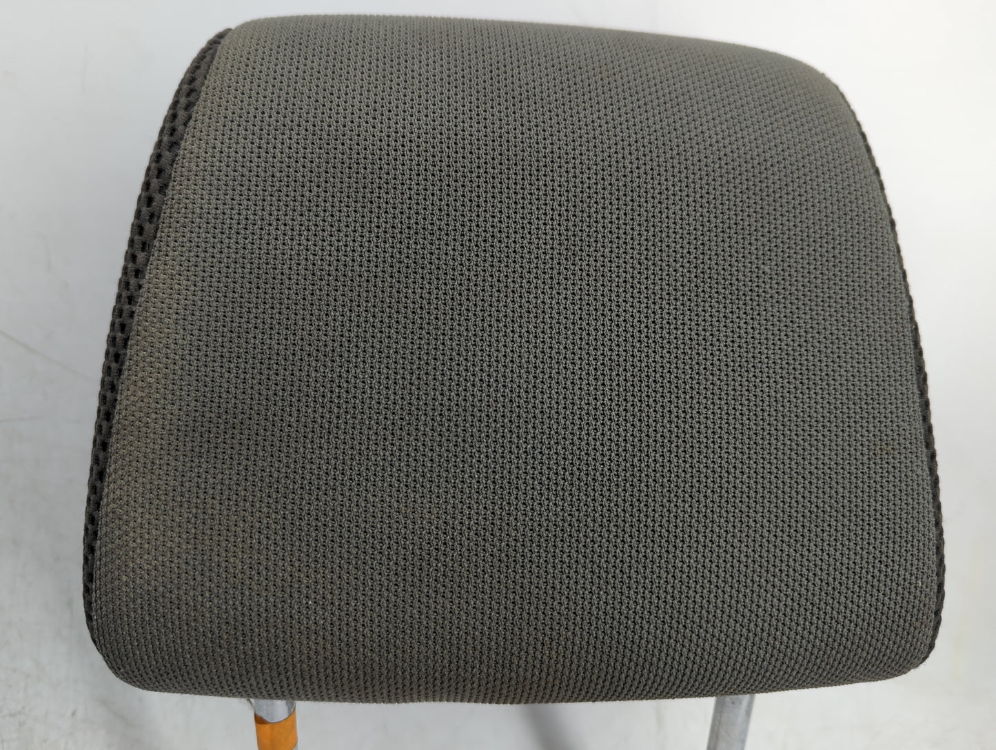 2005-2008 Nissan Xterra Headrest Head Rest Front Driver Seat Grey - Oemusedautoparts1.com