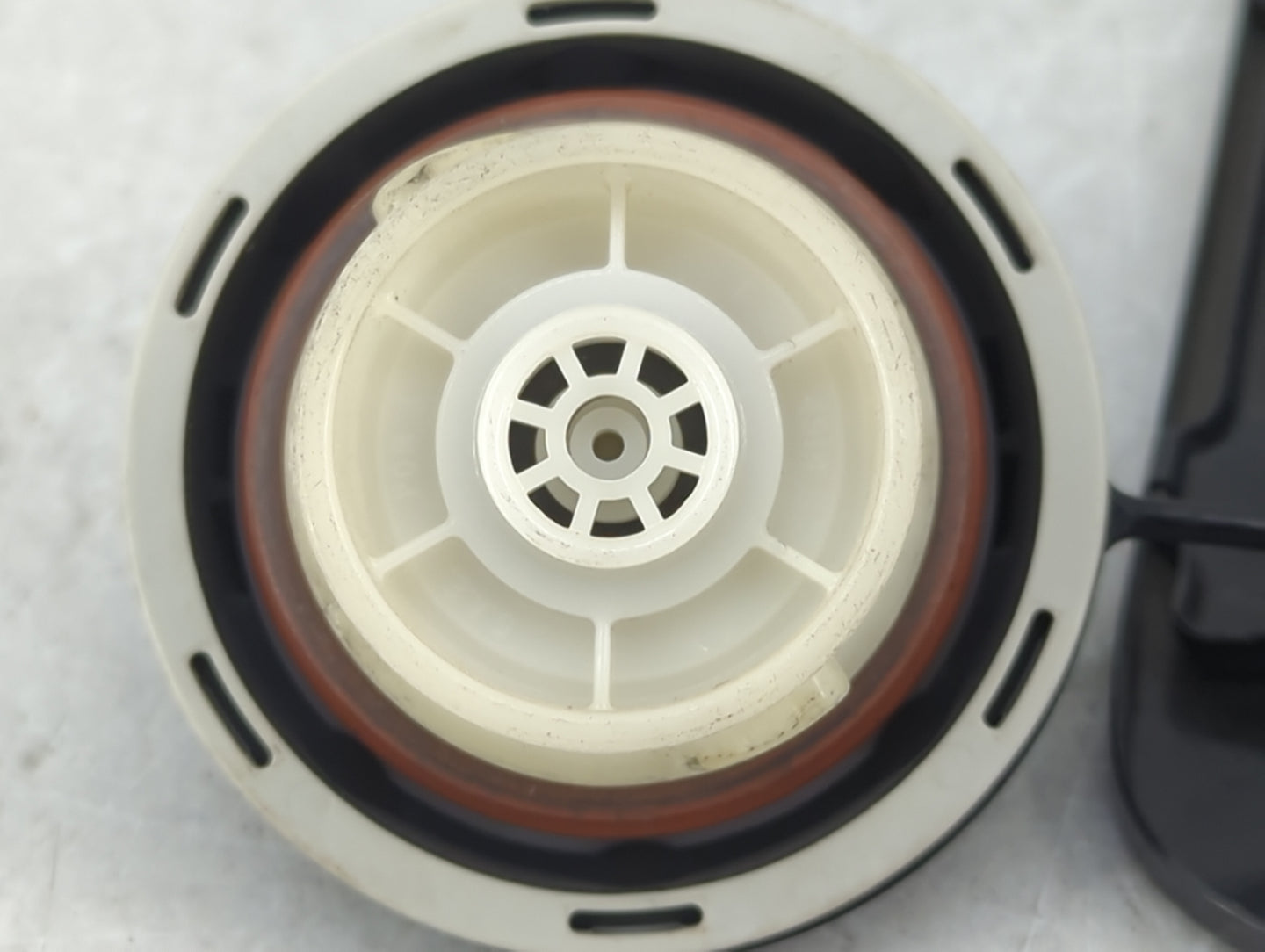 2008 Nissan Xterra Fuel Tank Door Lid Gas Tank Black - Oemusedautoparts1.com