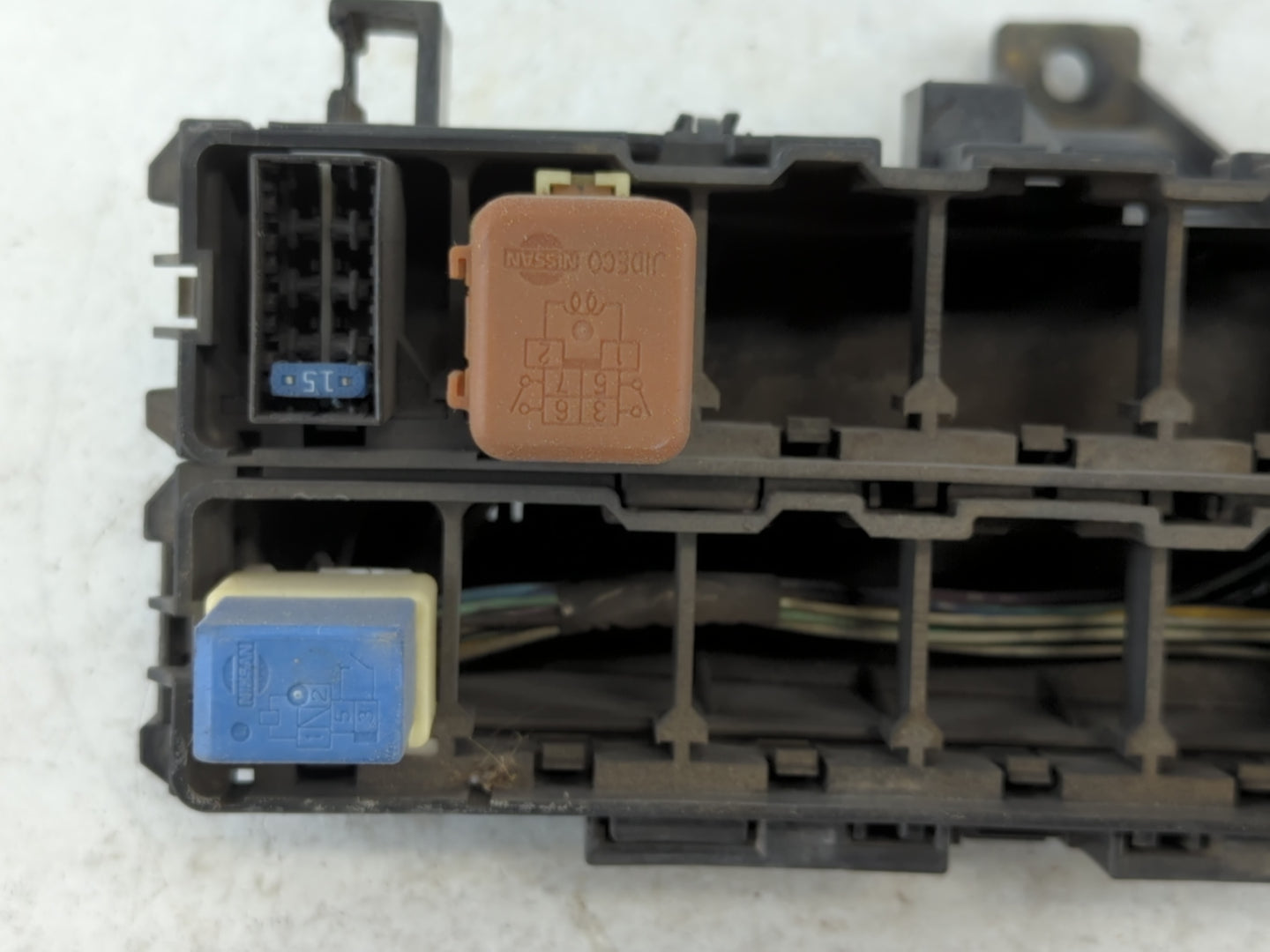 2008-2009 Nissan Xterra Fusebox Fuse Box Panel Relay Module P/N:24382 Fits Fits 2008 2009 OEM Used Auto Parts - Oemusedautop