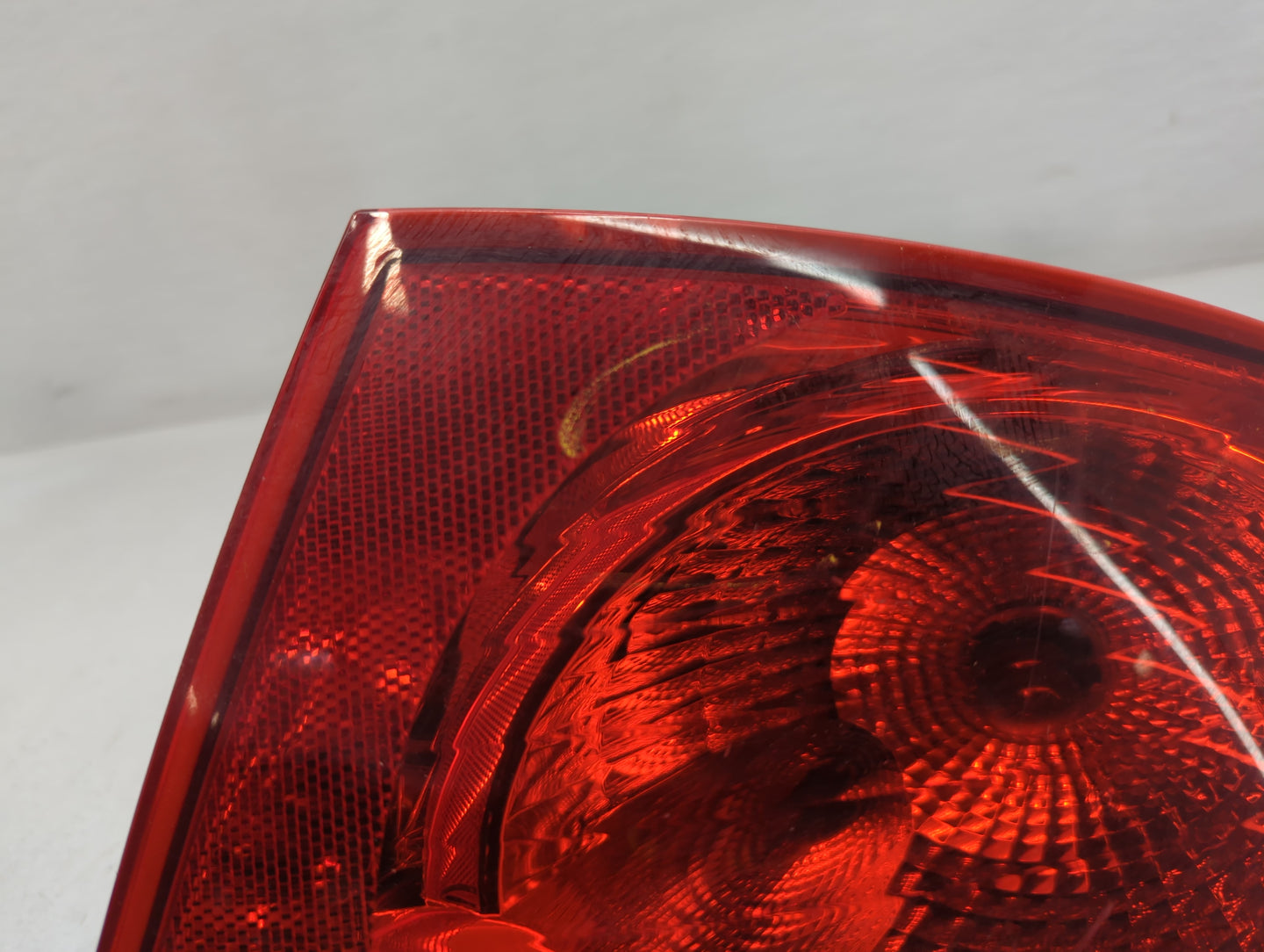 2007-2010 Pontiac G5 Rear Center Lid Brake Light Tail Light Fits Fits 2005 2006 2007 2008 2009 2010 OEM Used Auto Parts - Oe