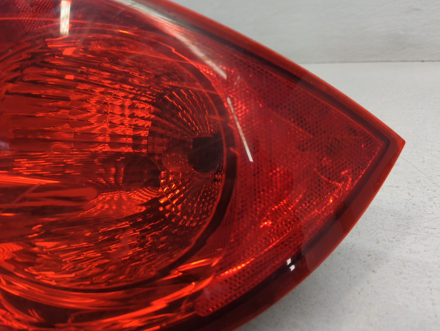 2007-2010 Pontiac G5 Rear Center Lid Brake Light Tail Light Fits Fits 2005 2006 2007 2008 2009 2010 OEM Used Auto Parts - Oe