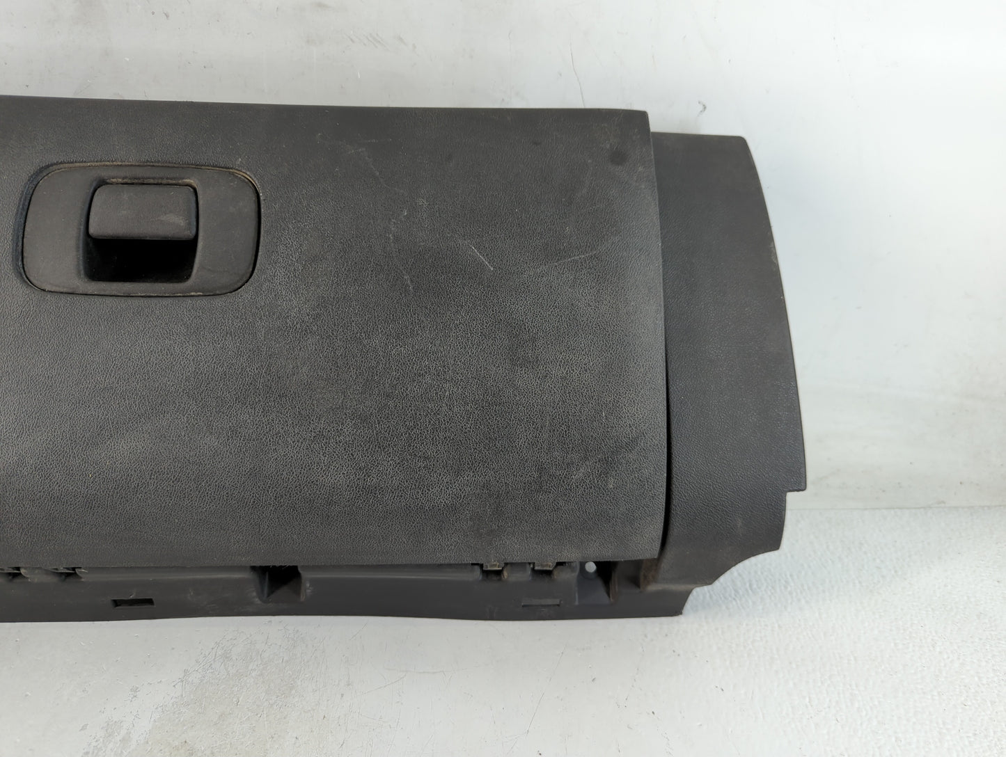 2008 Pontiac G6 Passenger Glove Box Door Storage Compartment 1035304 - Oemusedautoparts1.com