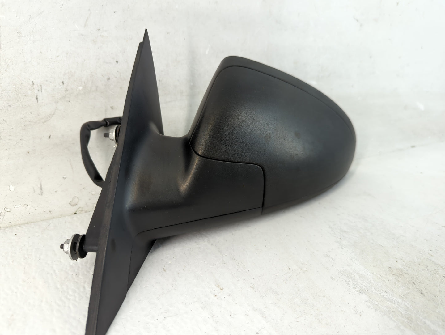 2005-2009 Pontiac G6 Driver Left Side View Manual Door Mirror Black - Oemusedautoparts1.com