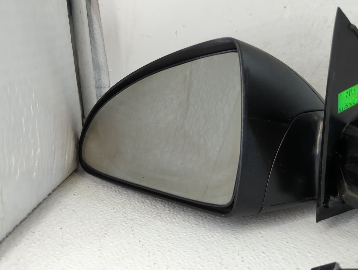 2005-2009 Pontiac G6 Driver Left Side View Manual Door Mirror Black - Oemusedautoparts1.com
