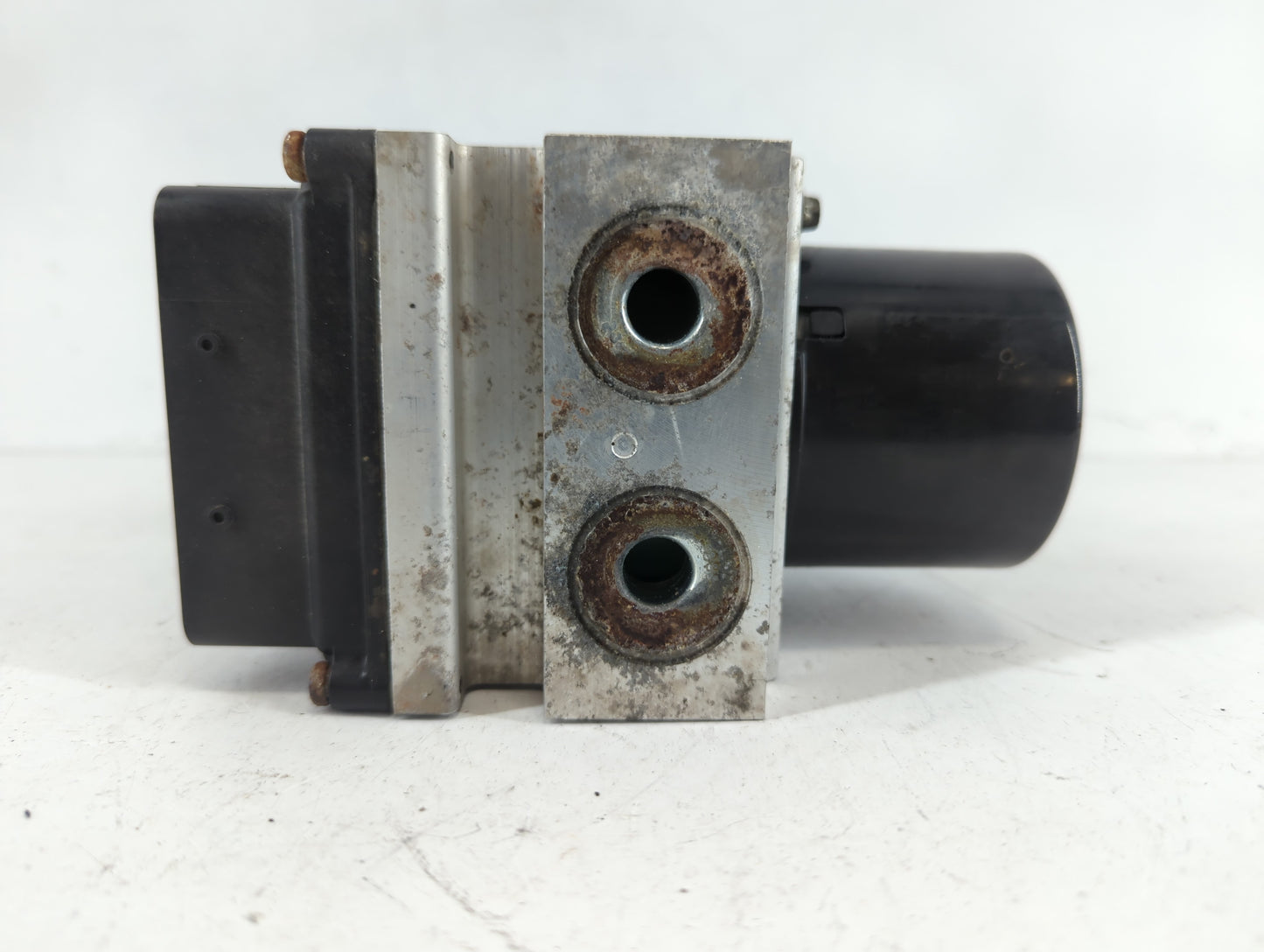 2008 Pontiac G6 ABS Pump Control Module Replacement Fits OEM Used Auto Parts - Oemusedautoparts1.com