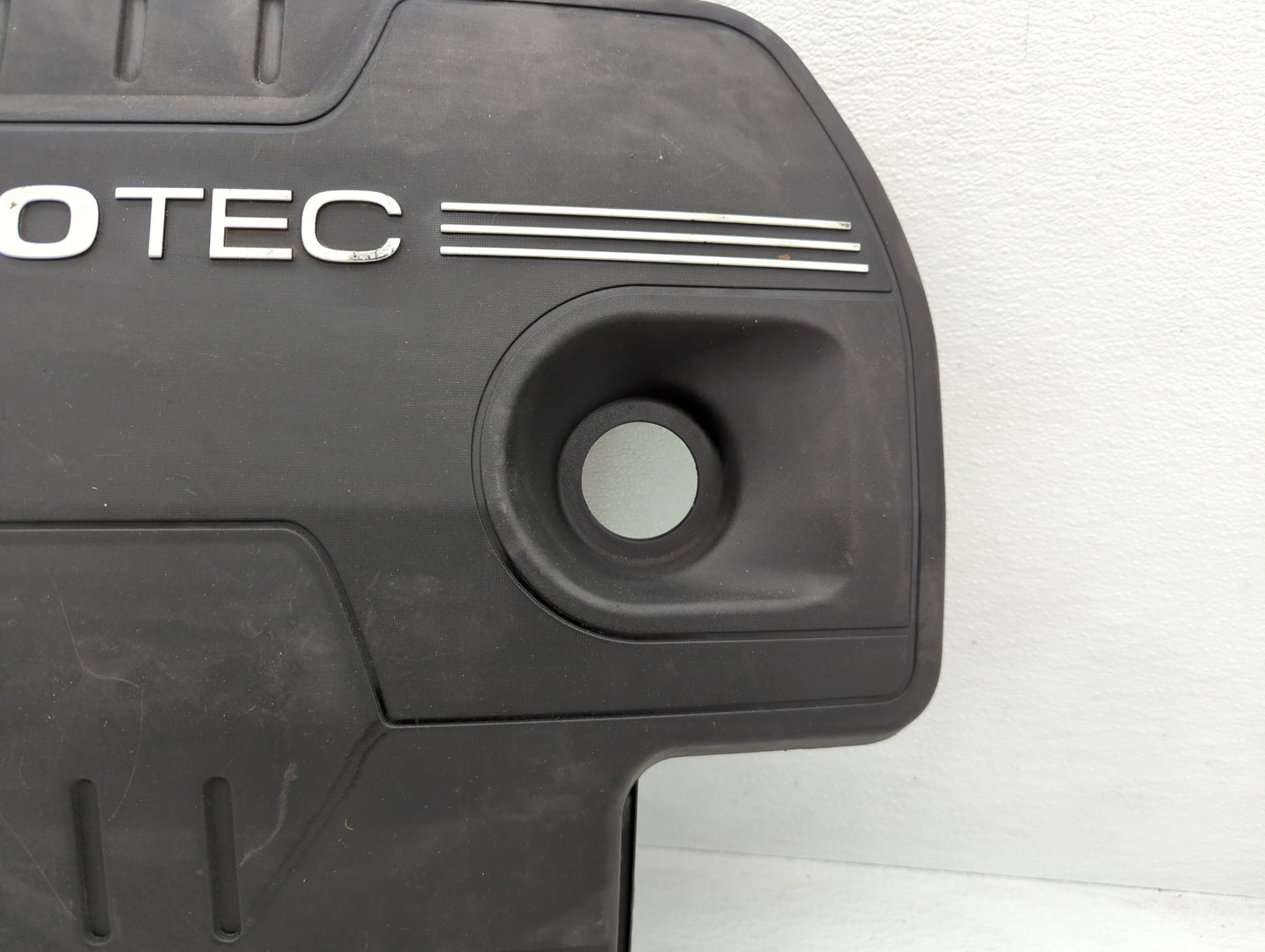 2008 Pontiac G6 Engine Cover - Oemusedautoparts1.com