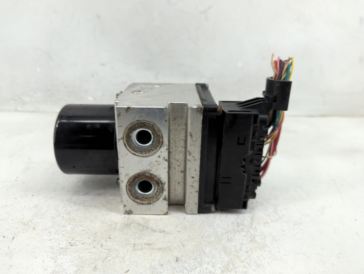 2008-2009 Pontiac G6 Anti-Lock Brake ABS Pump Module Actuator OEM P/N:25867018 Fits Fits 2008 2009 OEM Used Auto Parts - Oem