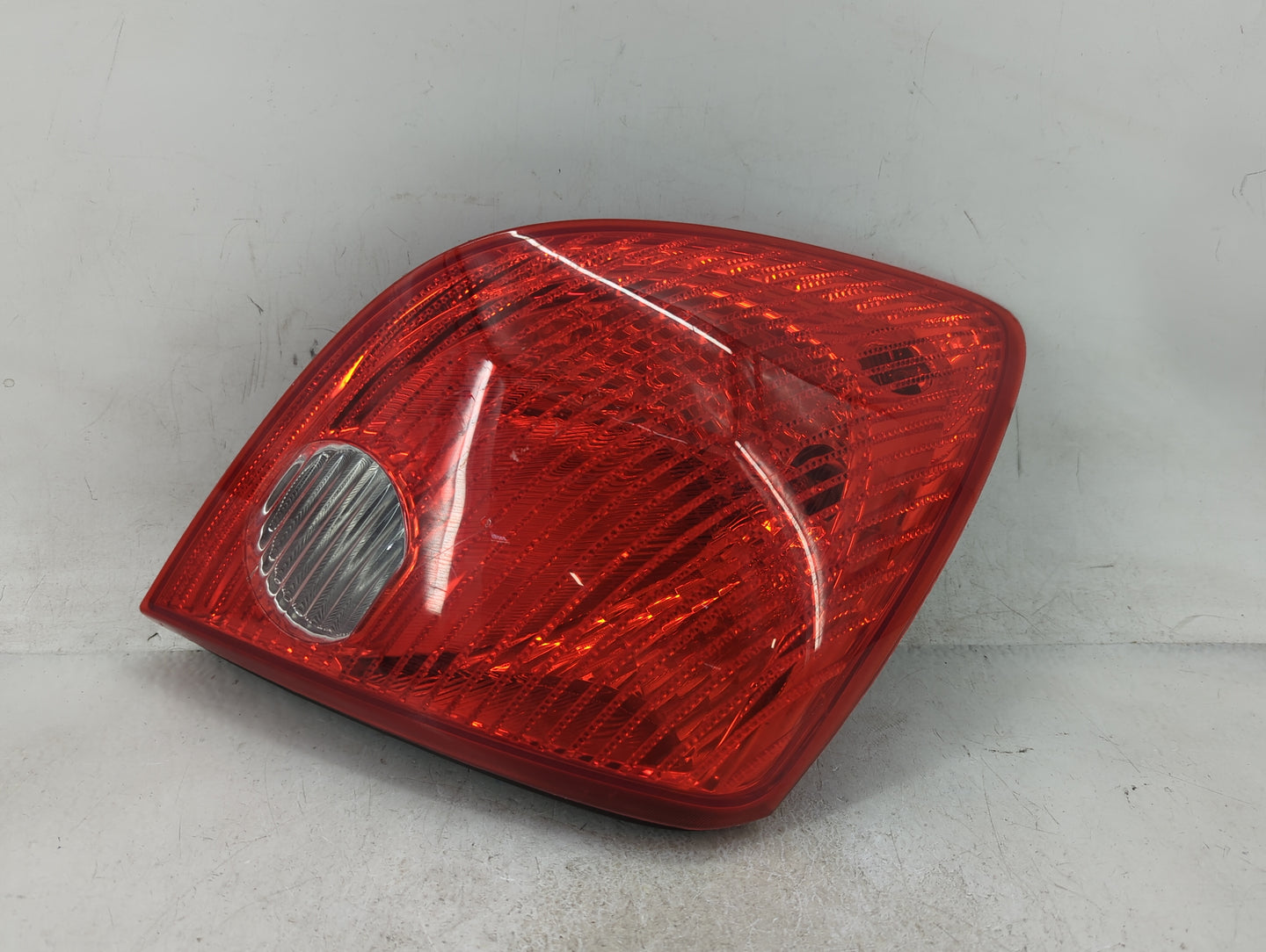2005-2010 Pontiac G6 Tail Light Assembly Driver Left OEM Fits Fits 2005 2006 2007 2008 2009 2010 OEM Used Auto Parts - Oemus