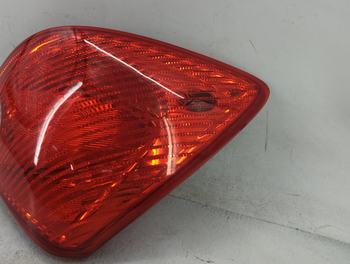 2005-2010 Pontiac G6 Tail Light Assembly Driver Left OEM Fits Fits 2005 2006 2007 2008 2009 2010 OEM Used Auto Parts - Oemus