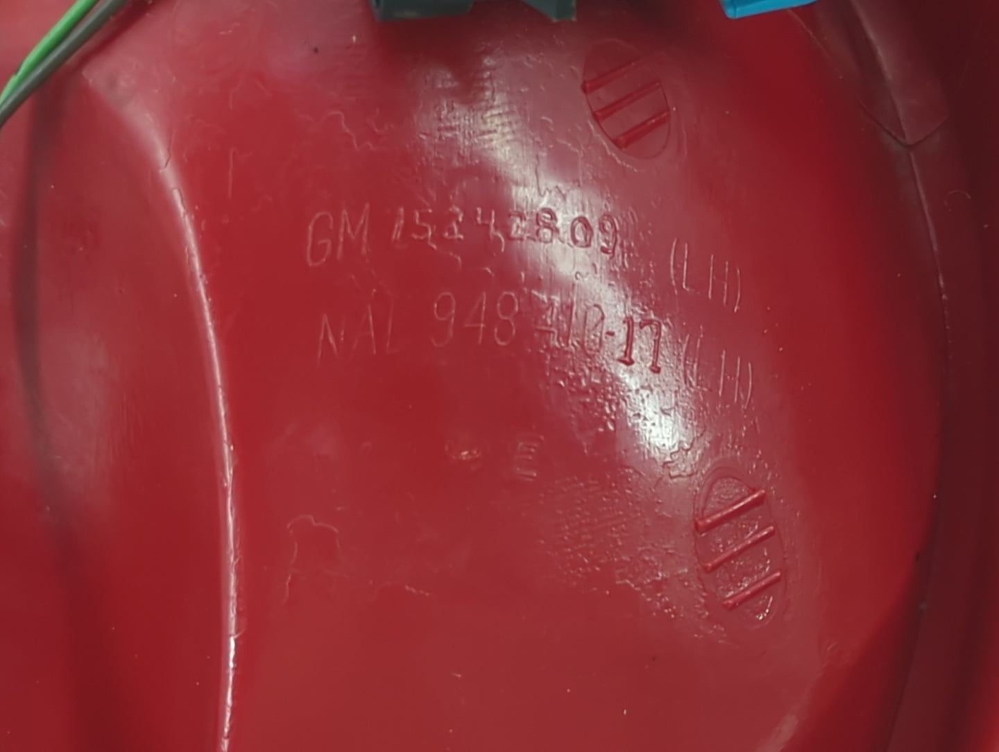 2005-2010 Pontiac G6 Tail Light Assembly Driver Left OEM Fits Fits 2005 2006 2007 2008 2009 2010 OEM Used Auto Parts - Oemus