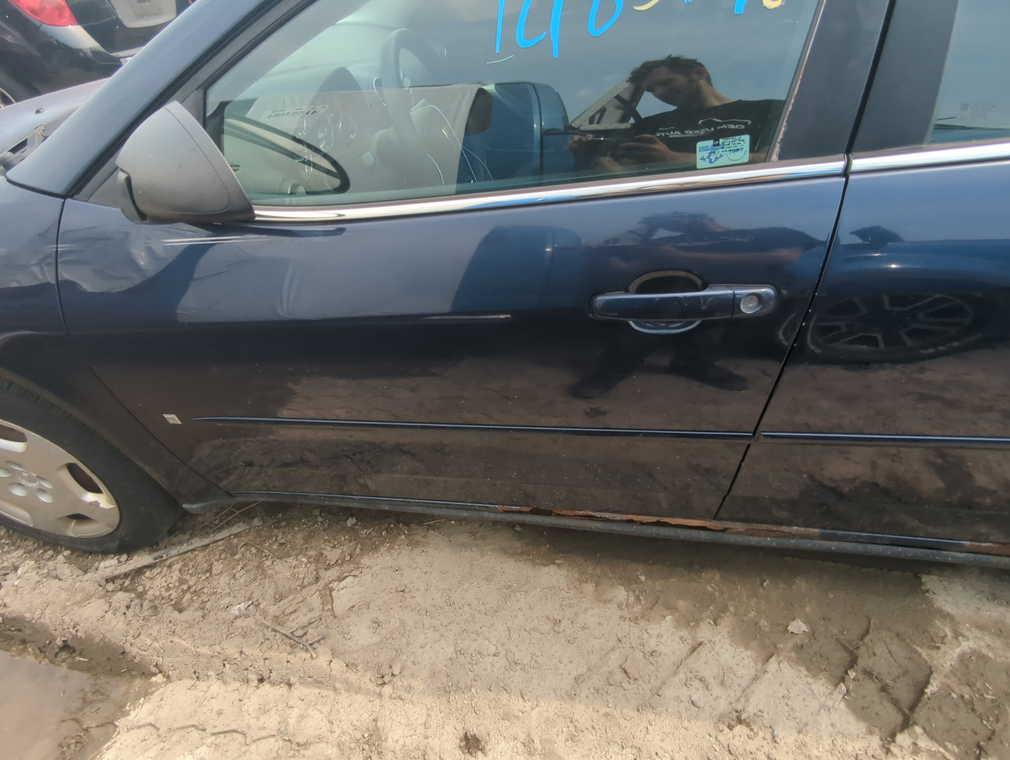 2005-2010 Pontiac G6 Driver Front Door Oem - Oemusedautoparts1.com