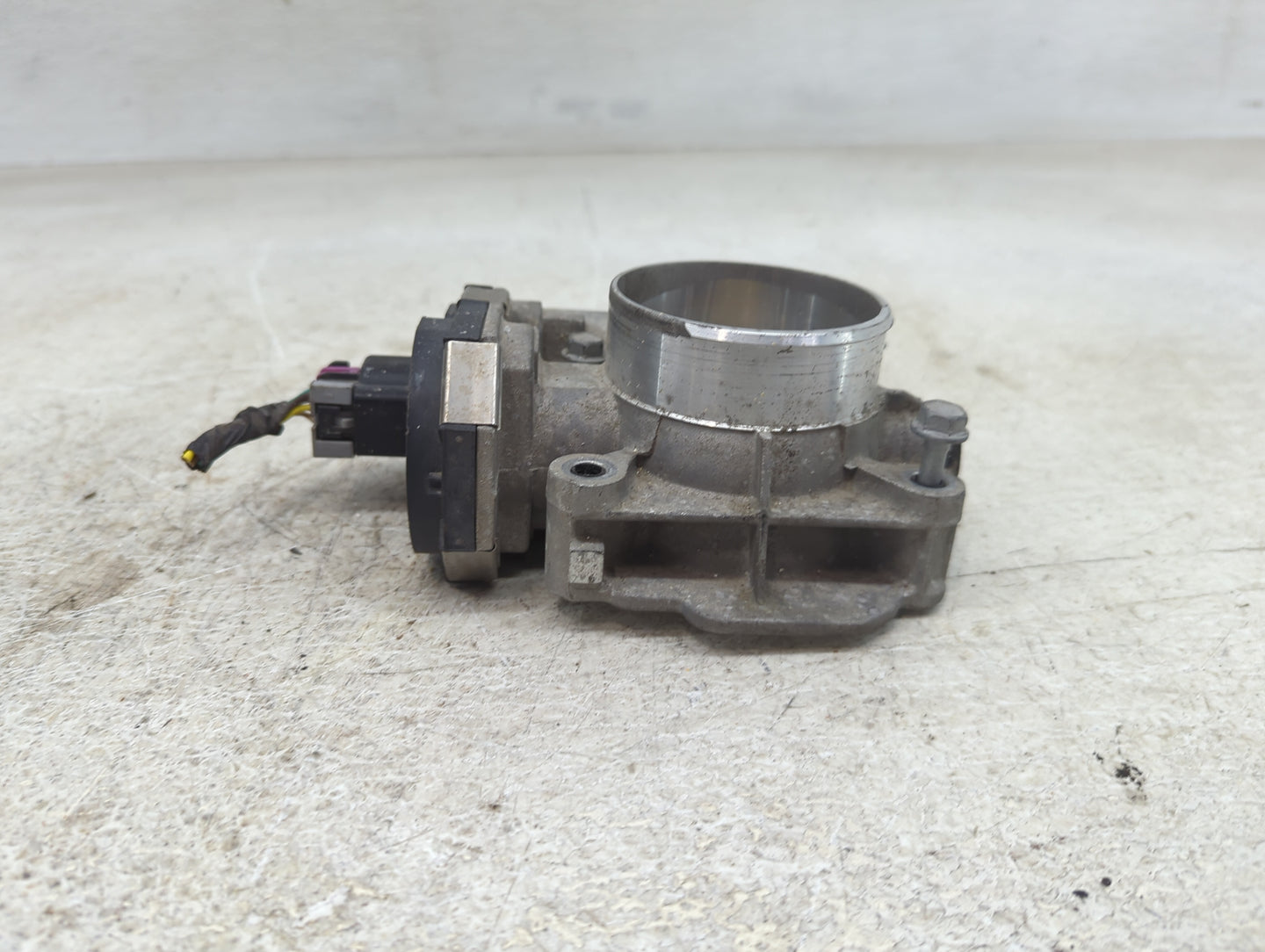 2008-2010 Pontiac G6 Throttle Body Fits Fits 2007 2008 2009 2010 2011 2012 OEM Used Auto Parts - Oemusedautoparts1.com
