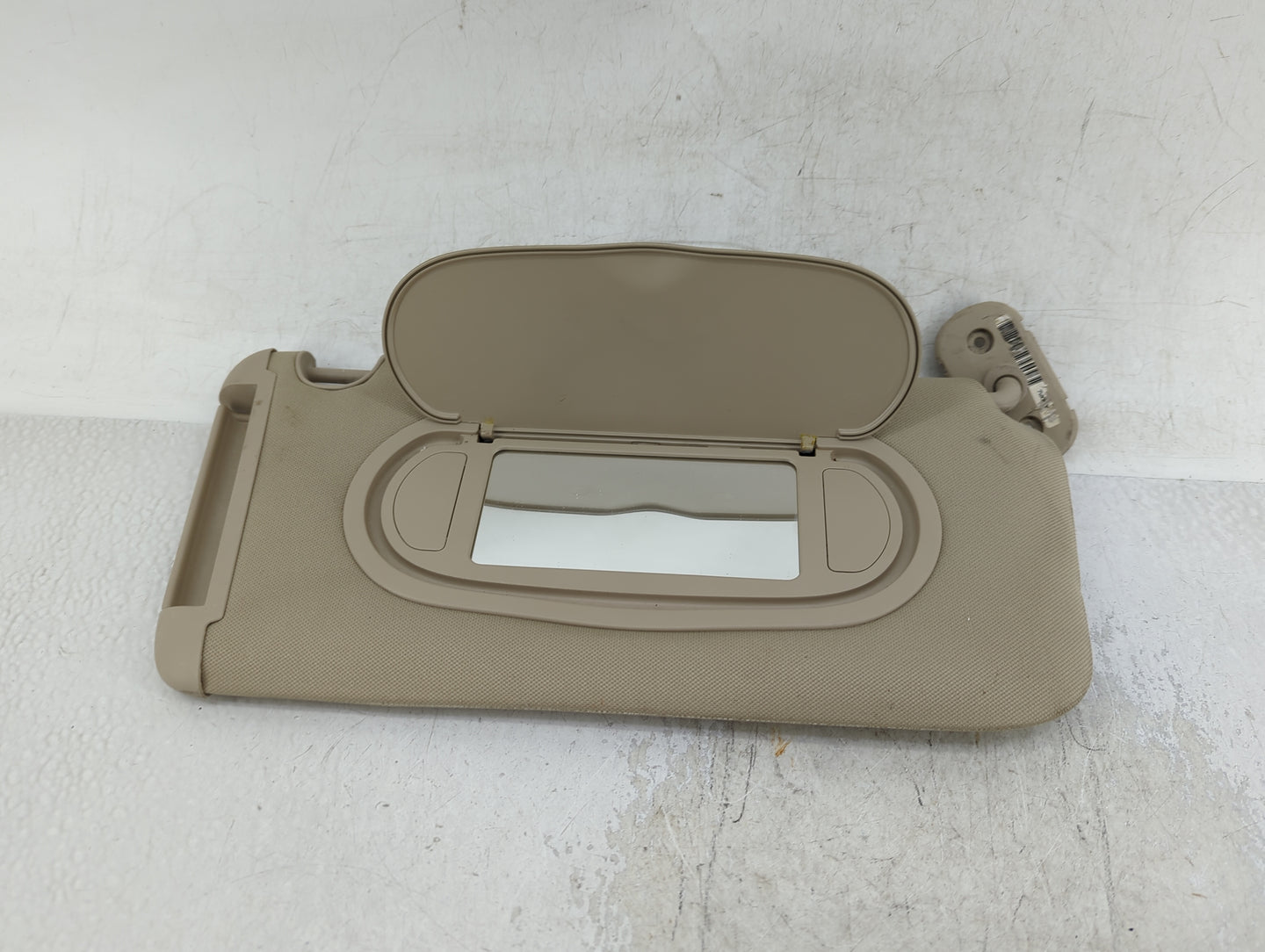 2005-2010 Pontiac G6 Sun Visor Shade Replacement Passenger Right Mirror Fits Fits 2005 2006 2007 2008 2009 2010 OEM Used Aut