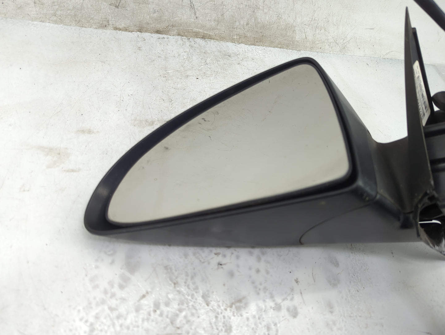 2005-2009 Pontiac G6 Driver Side View Mirror - Left Door Mirror OEM Used - Oemusedautoparts1.com