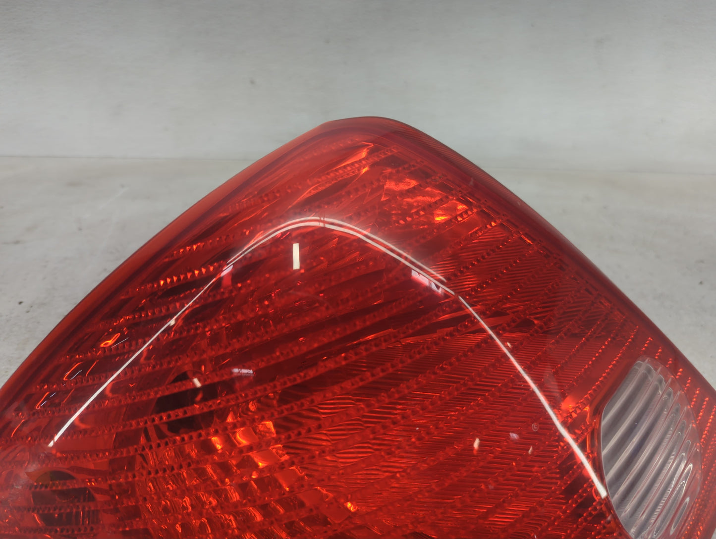 2005-2010 Pontiac G6 Tail Light Assembly Driver Left OEM P/N:918-410-10 Fits Fits 2005 2006 2007 2008 2009 2010 OEM Used Aut