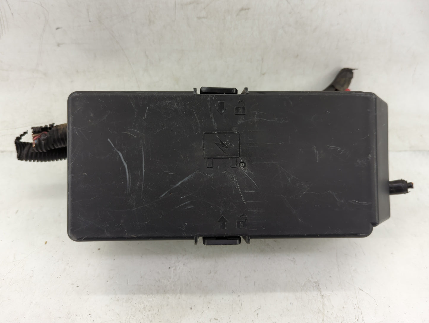 2008 Pontiac G6 Fusebox Fuse Box Panel Relay Module P/N:25883024-02 Fits OEM Used Auto Parts - Oemusedautoparts1.com