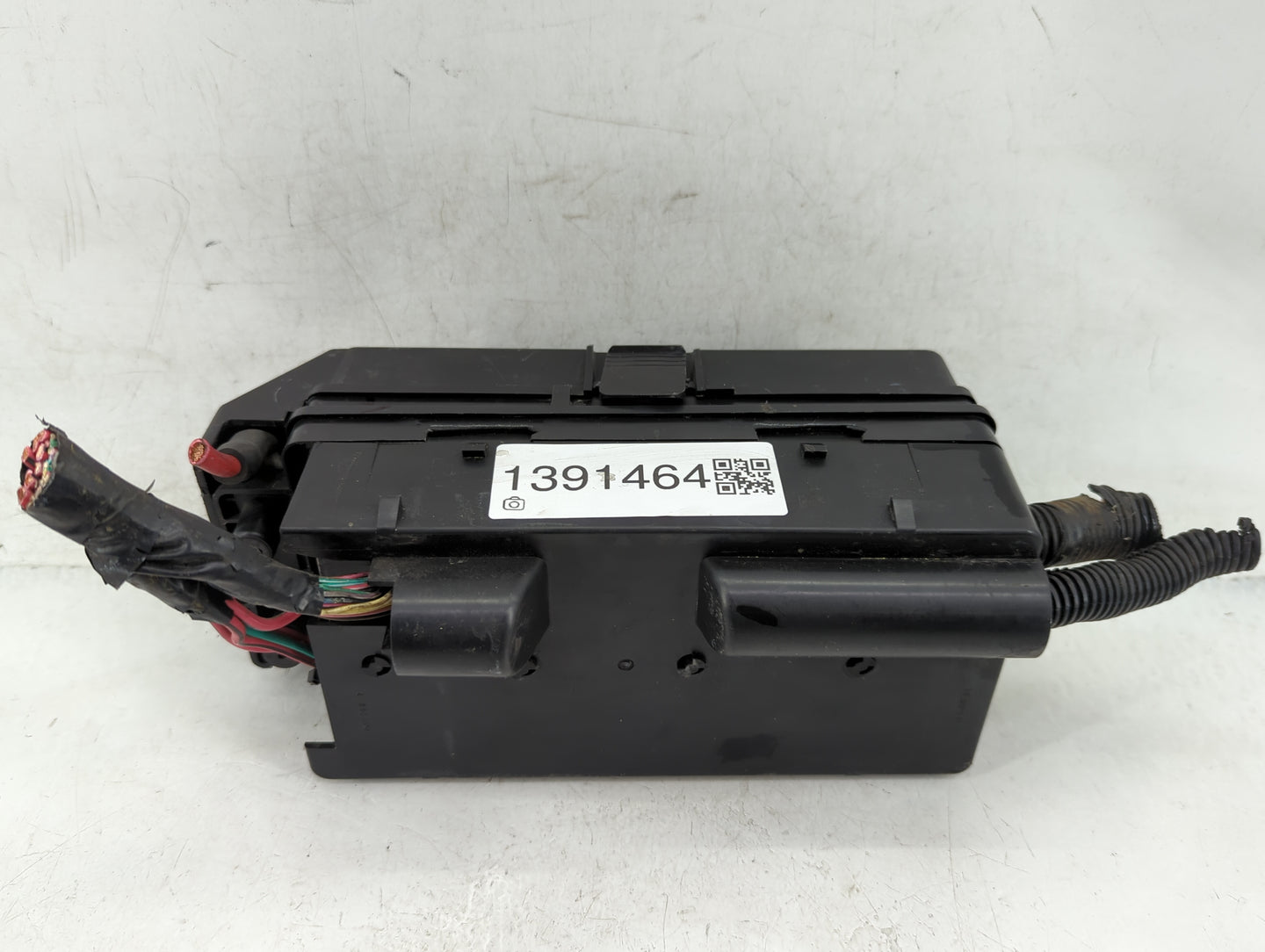 2008 Pontiac G6 Fusebox Fuse Box Panel Relay Module P/N:25883024-02 Fits OEM Used Auto Parts - Oemusedautoparts1.com