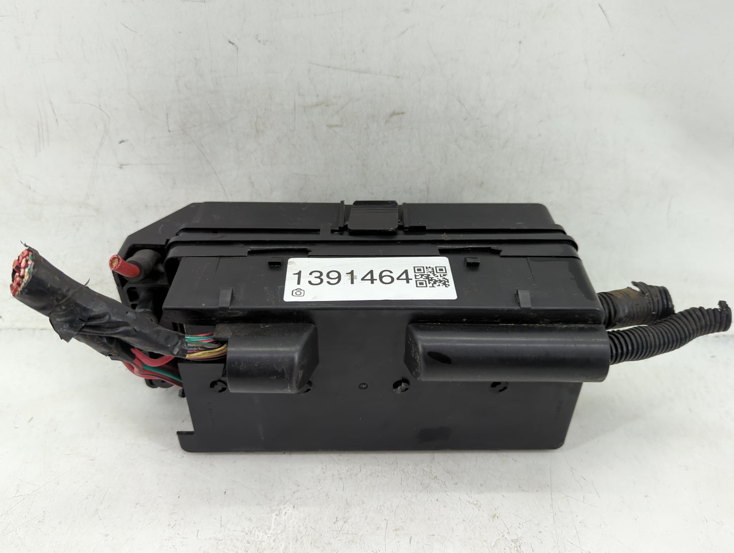2008 Pontiac G6 Fusebox Fuse Box Panel Relay Module P/N:25883024-02 Fits OEM Used Auto Parts - Oemusedautoparts1.com