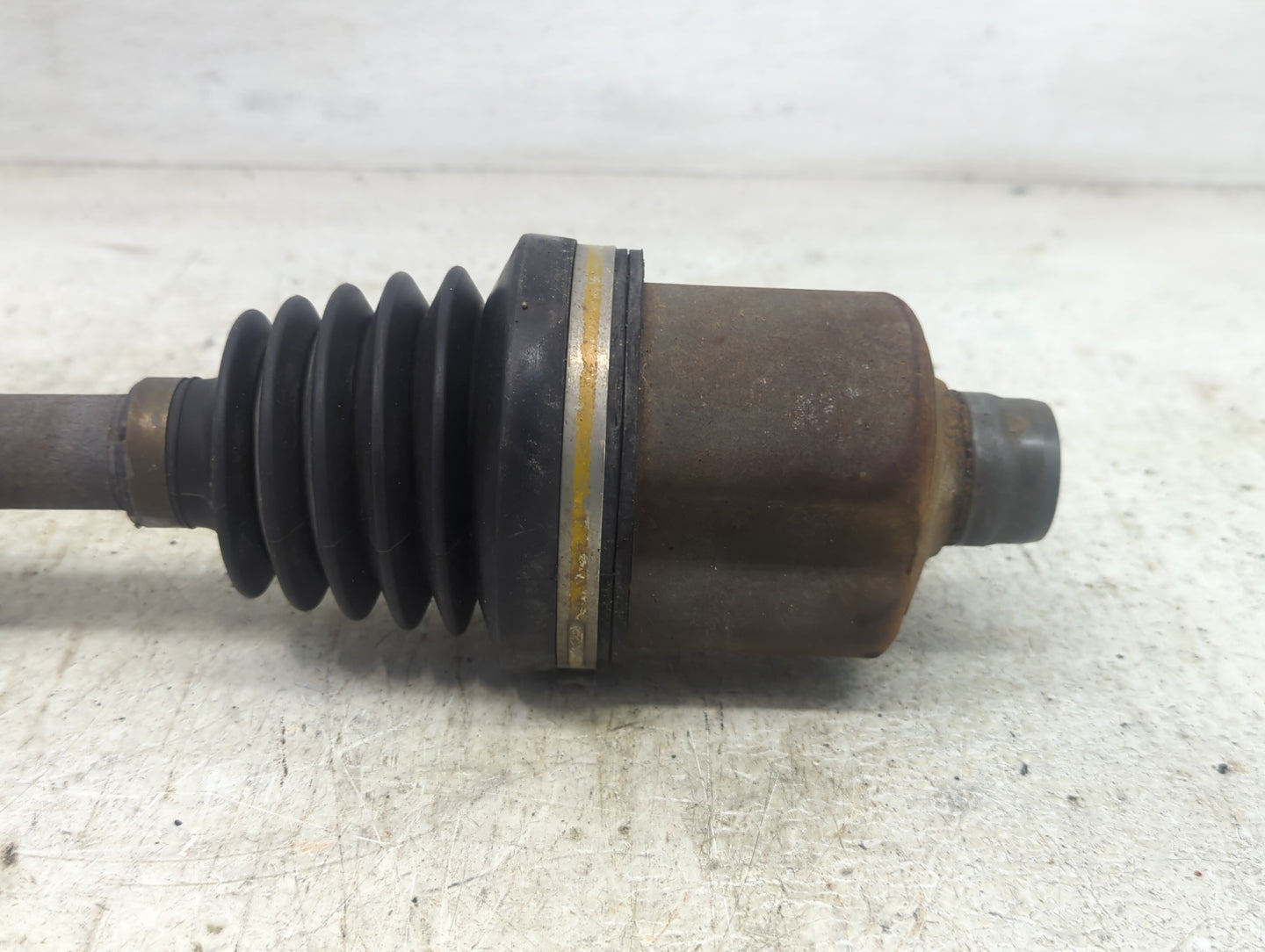 2006-2010 Pontiac G6 Axle Shaft Front Driver Cv C/v - Oemusedautoparts1.com