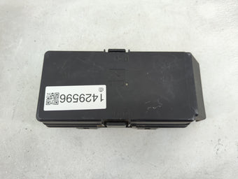 compare product 2008 Pontiac G6 Fusebox Fuse Box Panel Relay Module P/N:13573532 Fits OEM Used Auto Parts