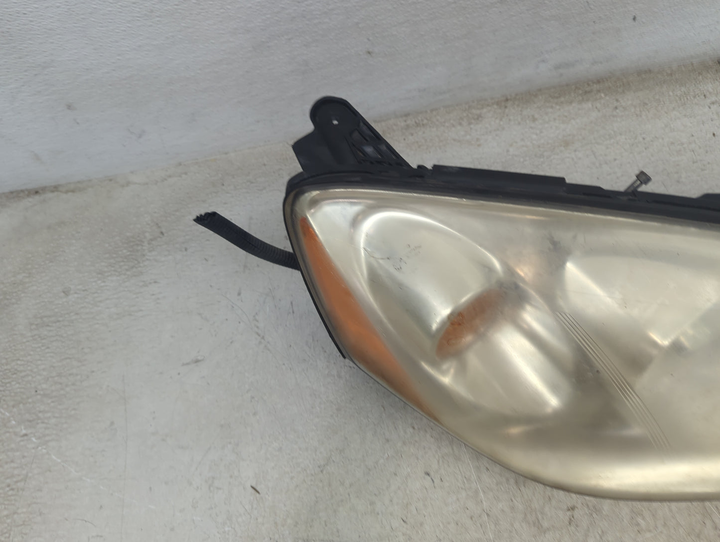 2005-2009 Pontiac G6 Passenger Right Oem Head Light Headlight Lamp Black - Oemusedautoparts1.com