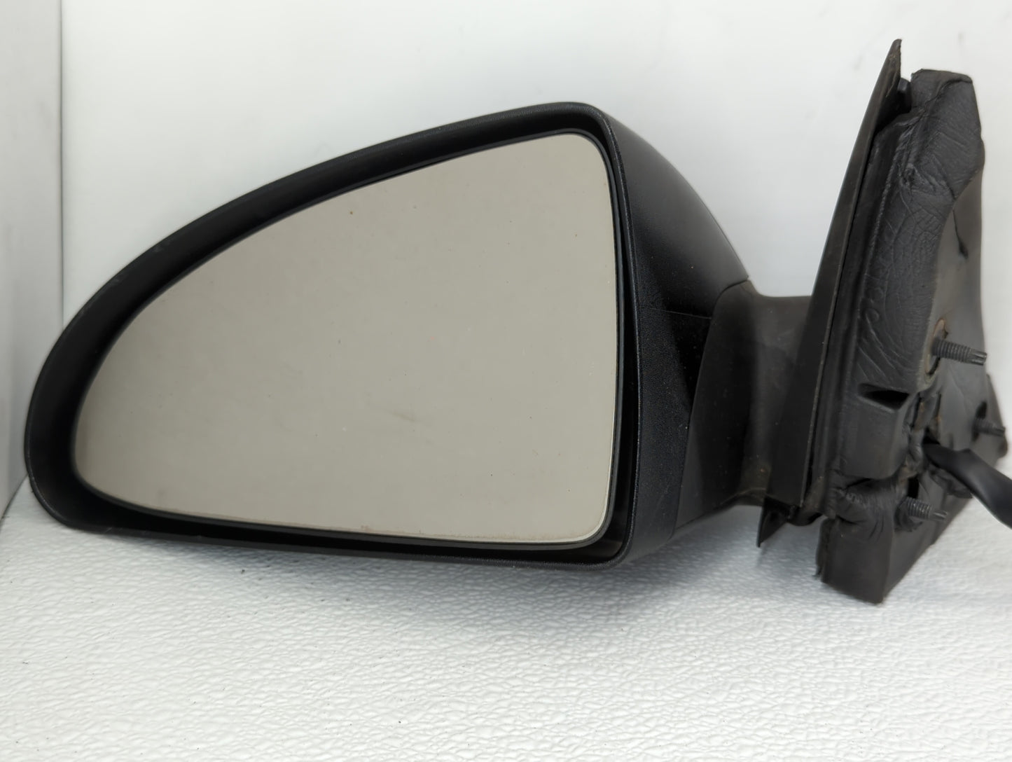 2005-2009 Pontiac G6 Driver Side View Mirror - Left Door Mirror OEM Used - Oemusedautoparts1.com