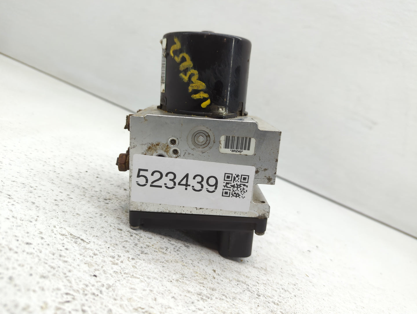 2008-2009 Pontiac G6 ABS Pump Control Module Replacement P/N:25928213 Fits Fits 2008 2009 OEM Used Auto Parts - Oemusedautop