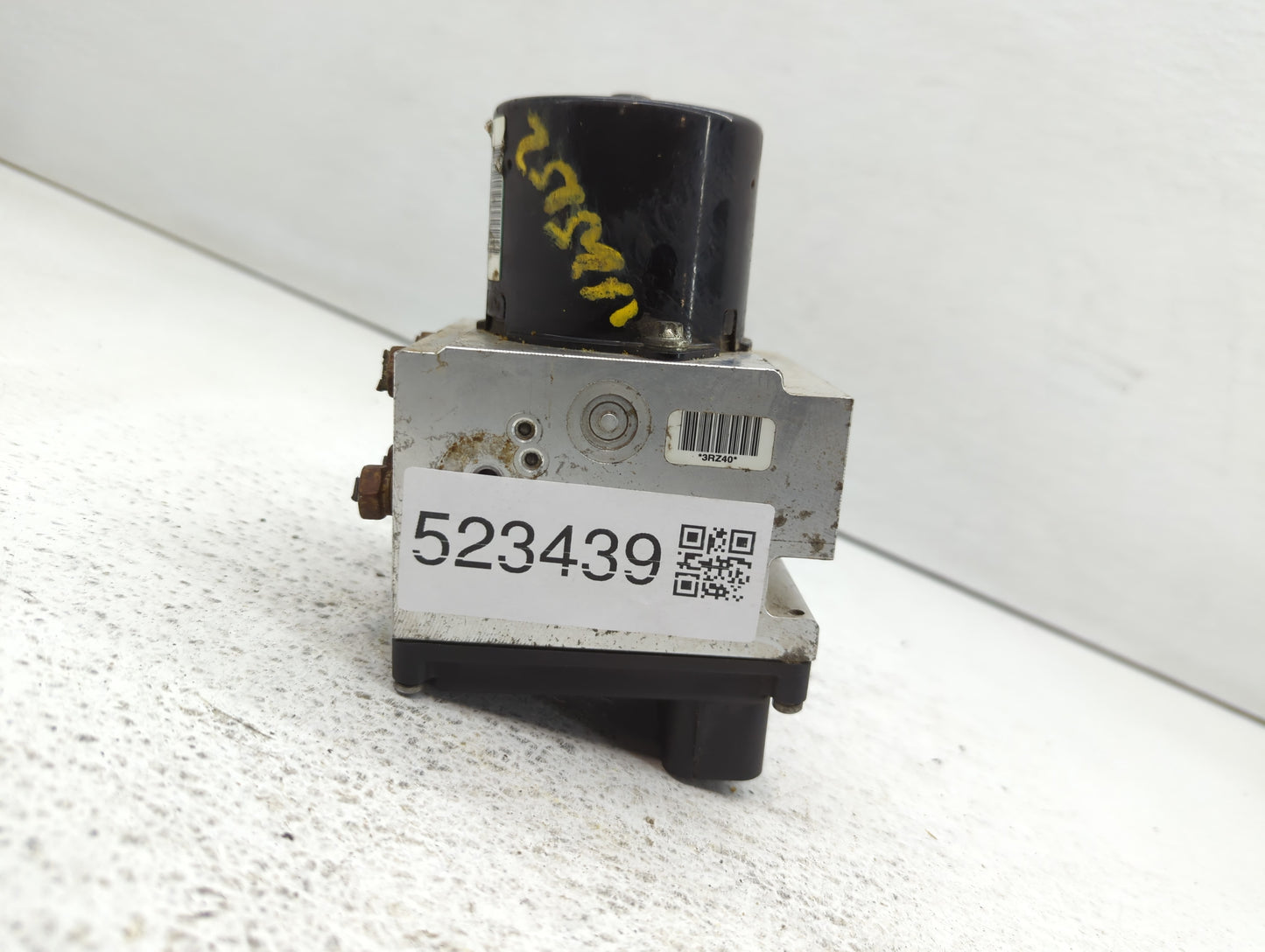 2008-2009 Pontiac G6 ABS Pump Control Module Replacement P/N:25928213 Fits Fits 2008 2009 OEM Used Auto Parts - Oemusedautop